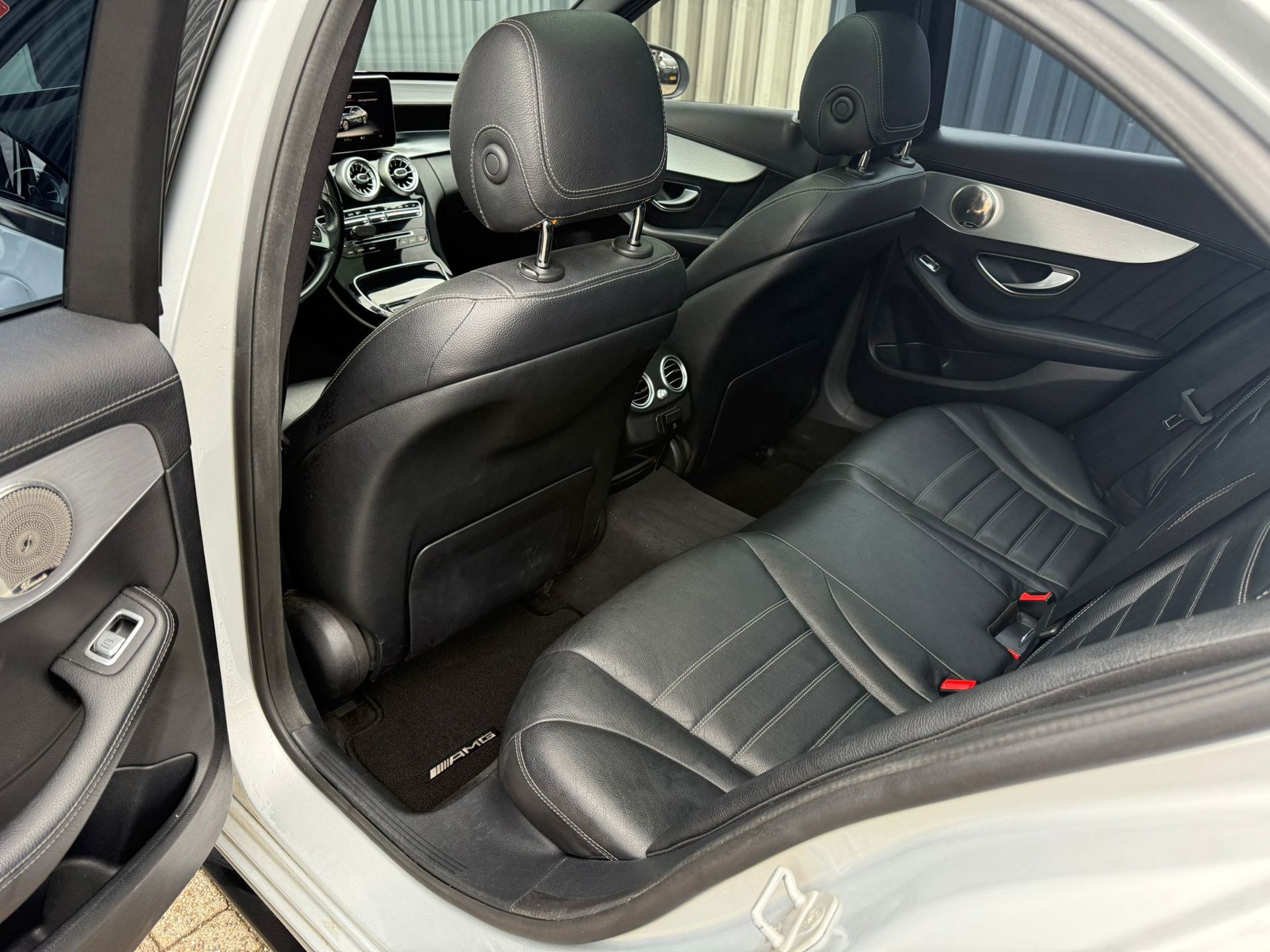 Foto van Mercedes-Benz C 200