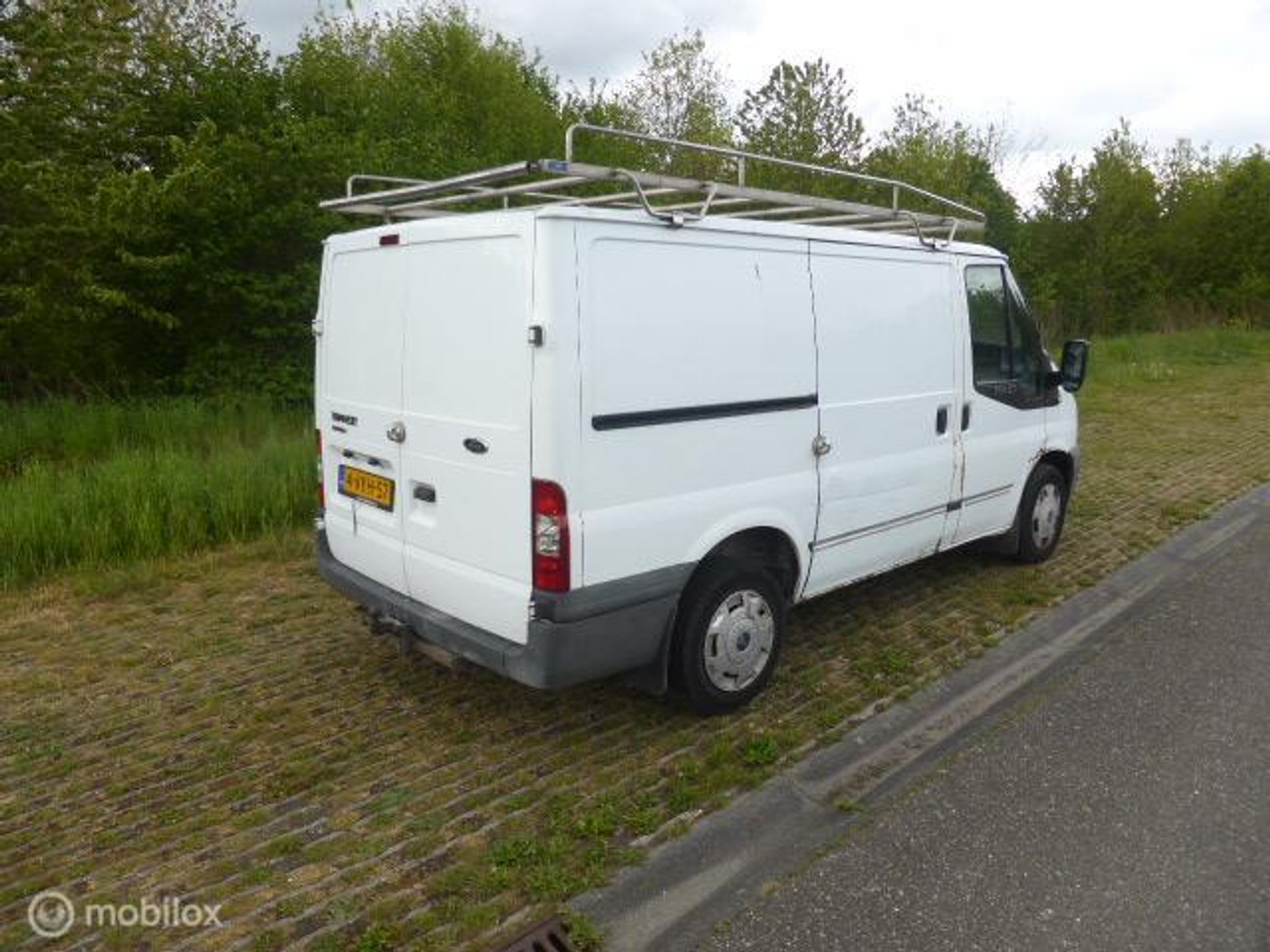 Foto van Ford Transit 260s Van 85dpf LR 4.23