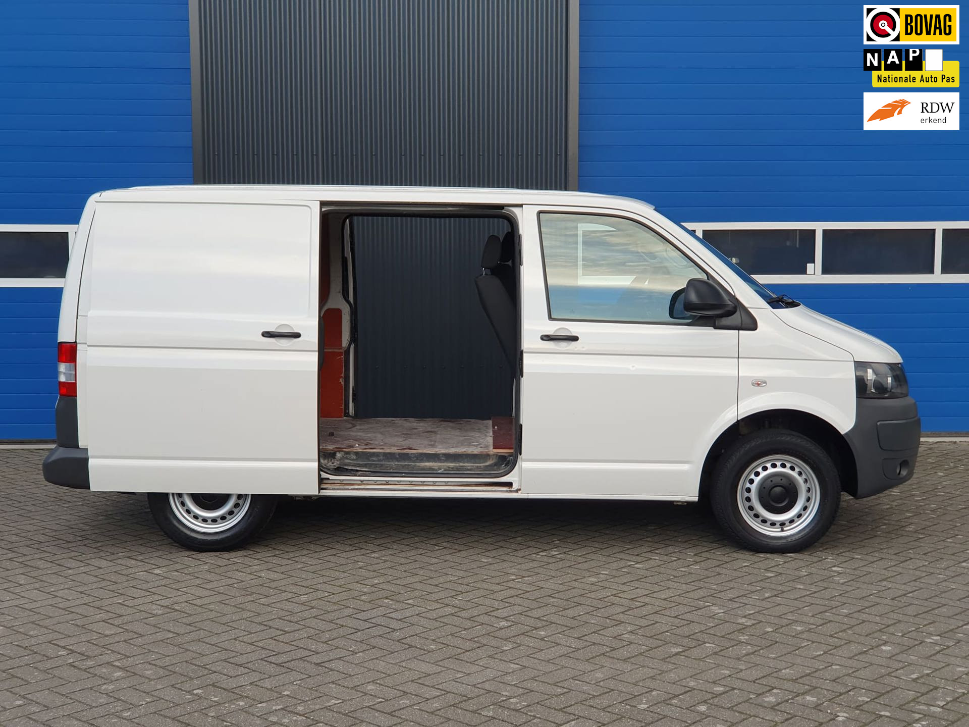 Volkswagen Transporter 2.0 TDI L1H1 2 x Schuifdeur Airco 2011 - voorkant