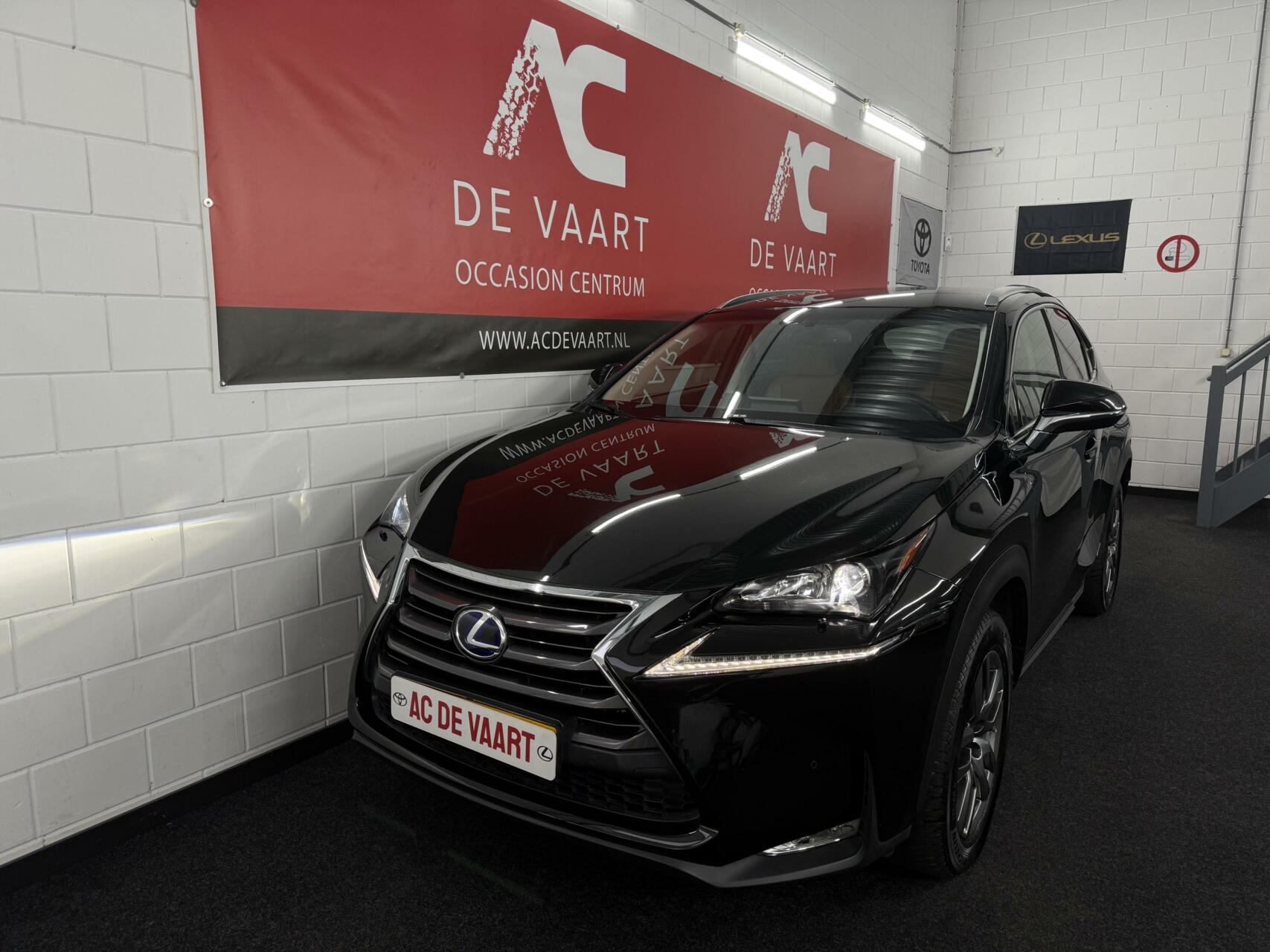 Foto van Lexus NX
