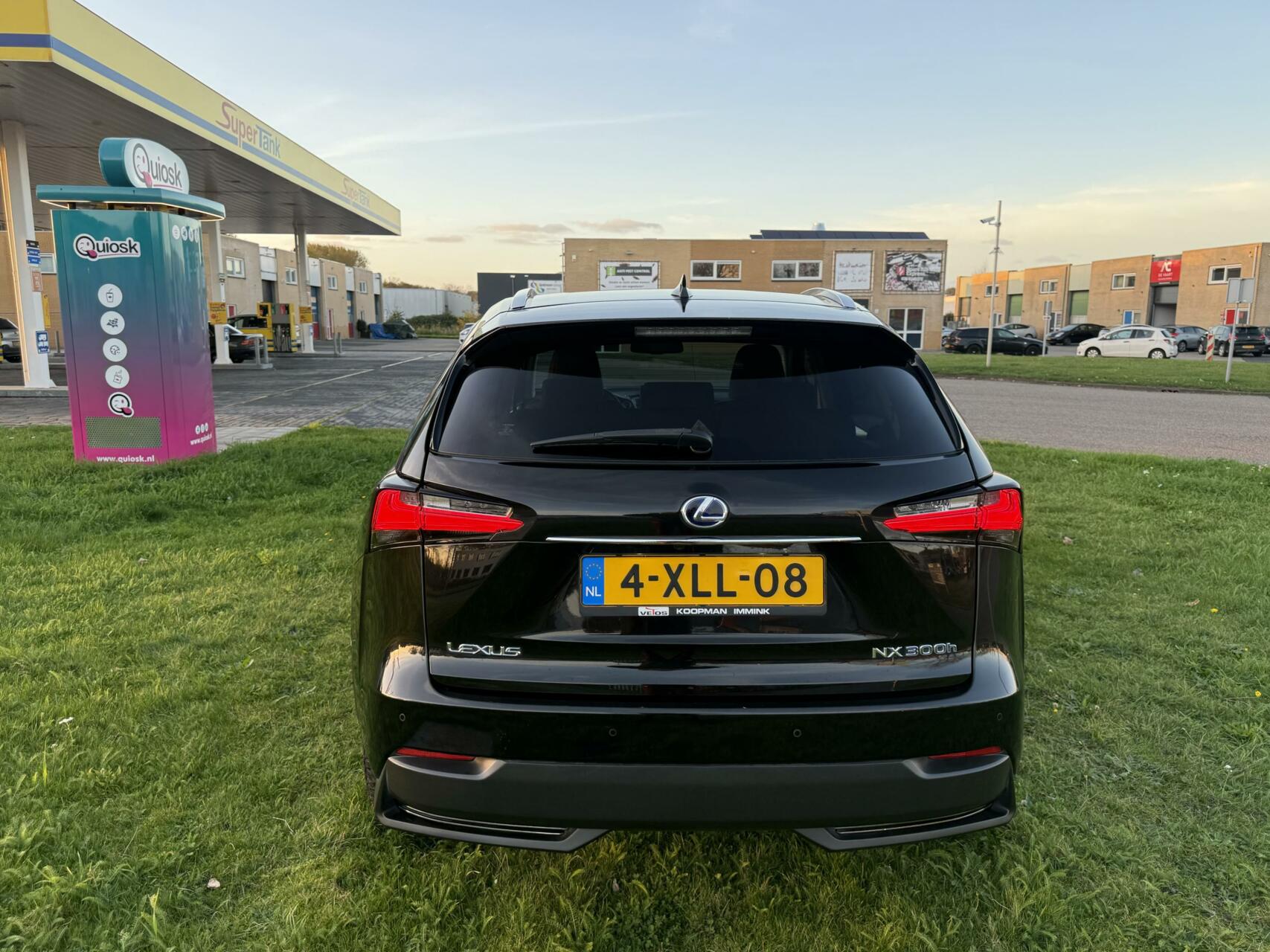 Foto van Lexus NX