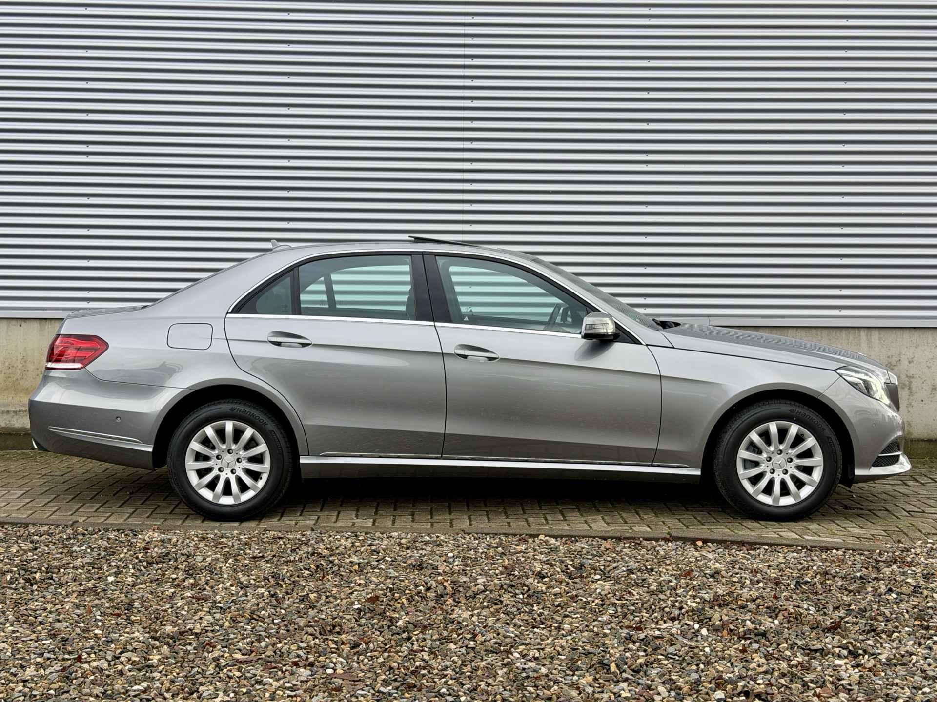 Foto van Mercedes-Benz E 200