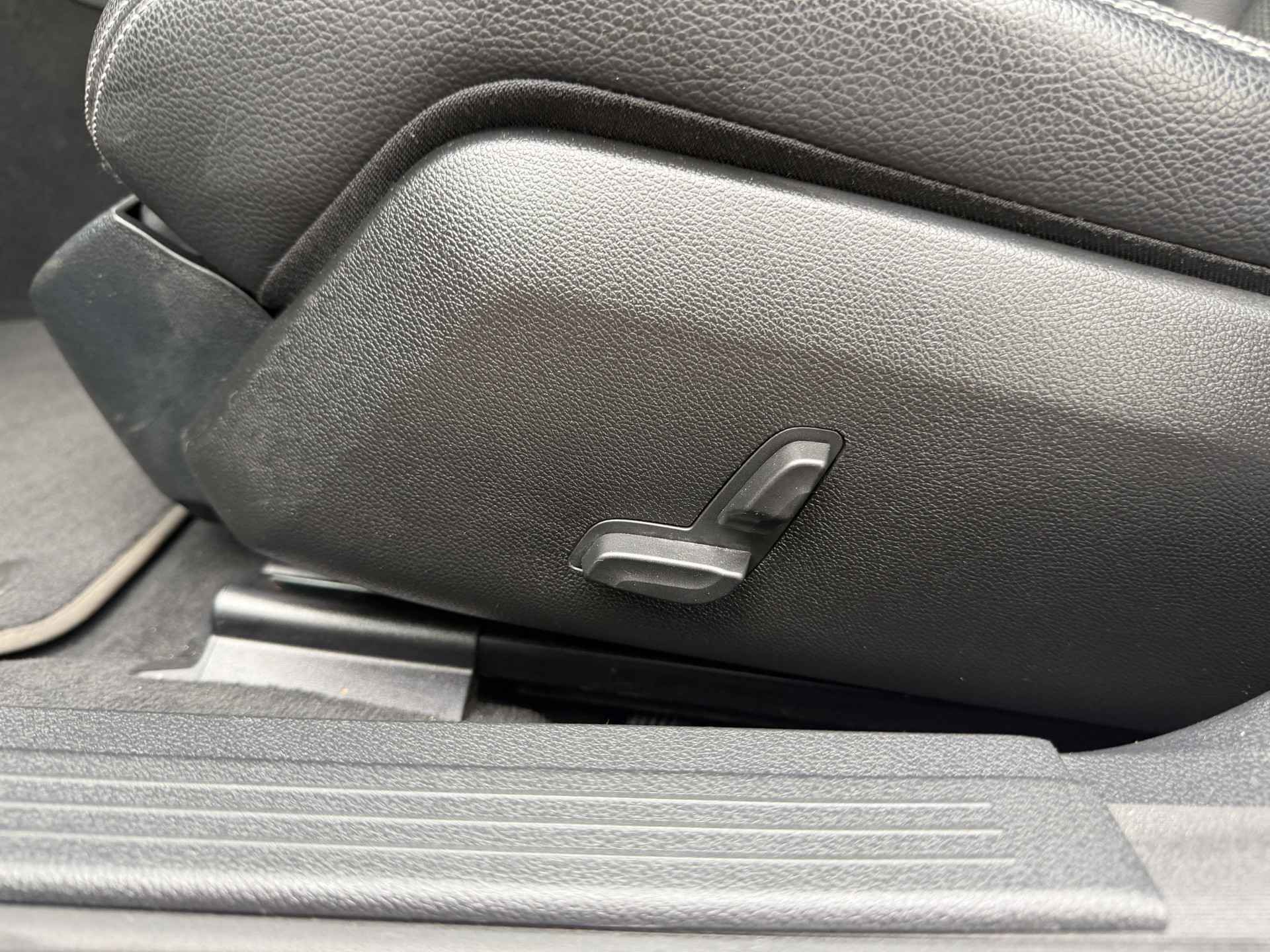 Foto van Mercedes-Benz E 200