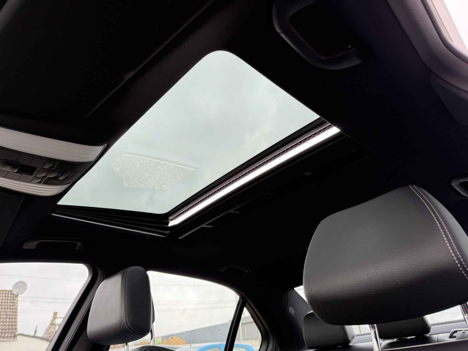 Foto van Mercedes-Benz E 200