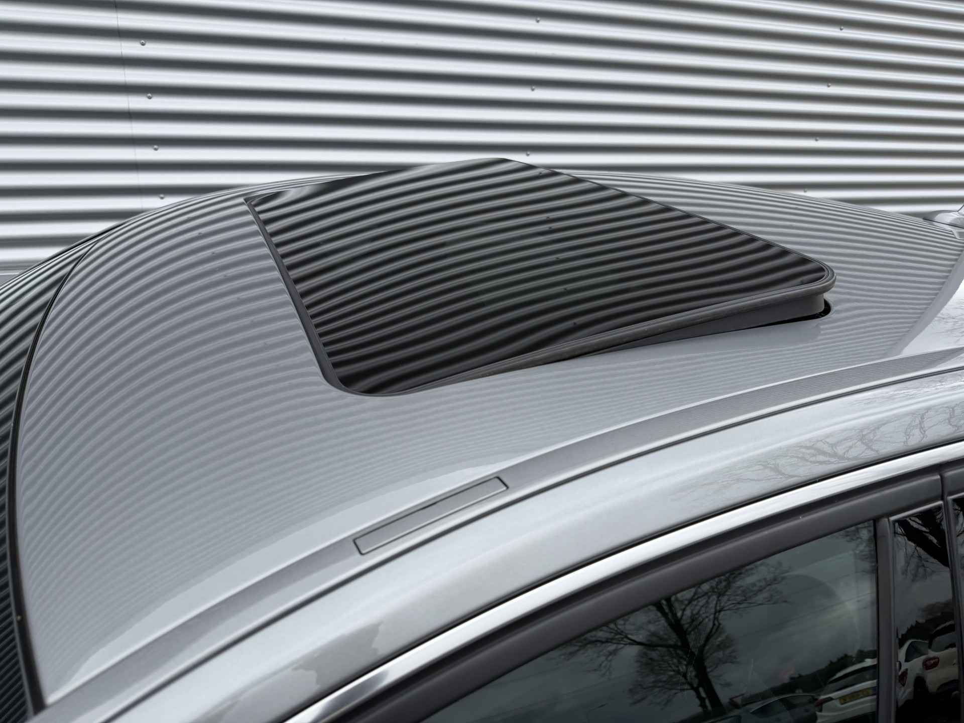 Foto van Mercedes-Benz E 200