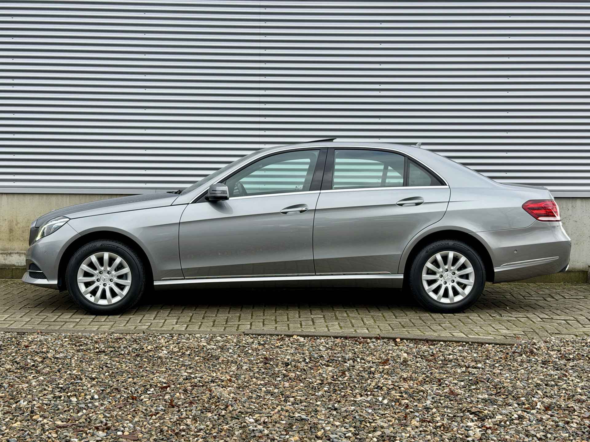 Foto van Mercedes-Benz E 200