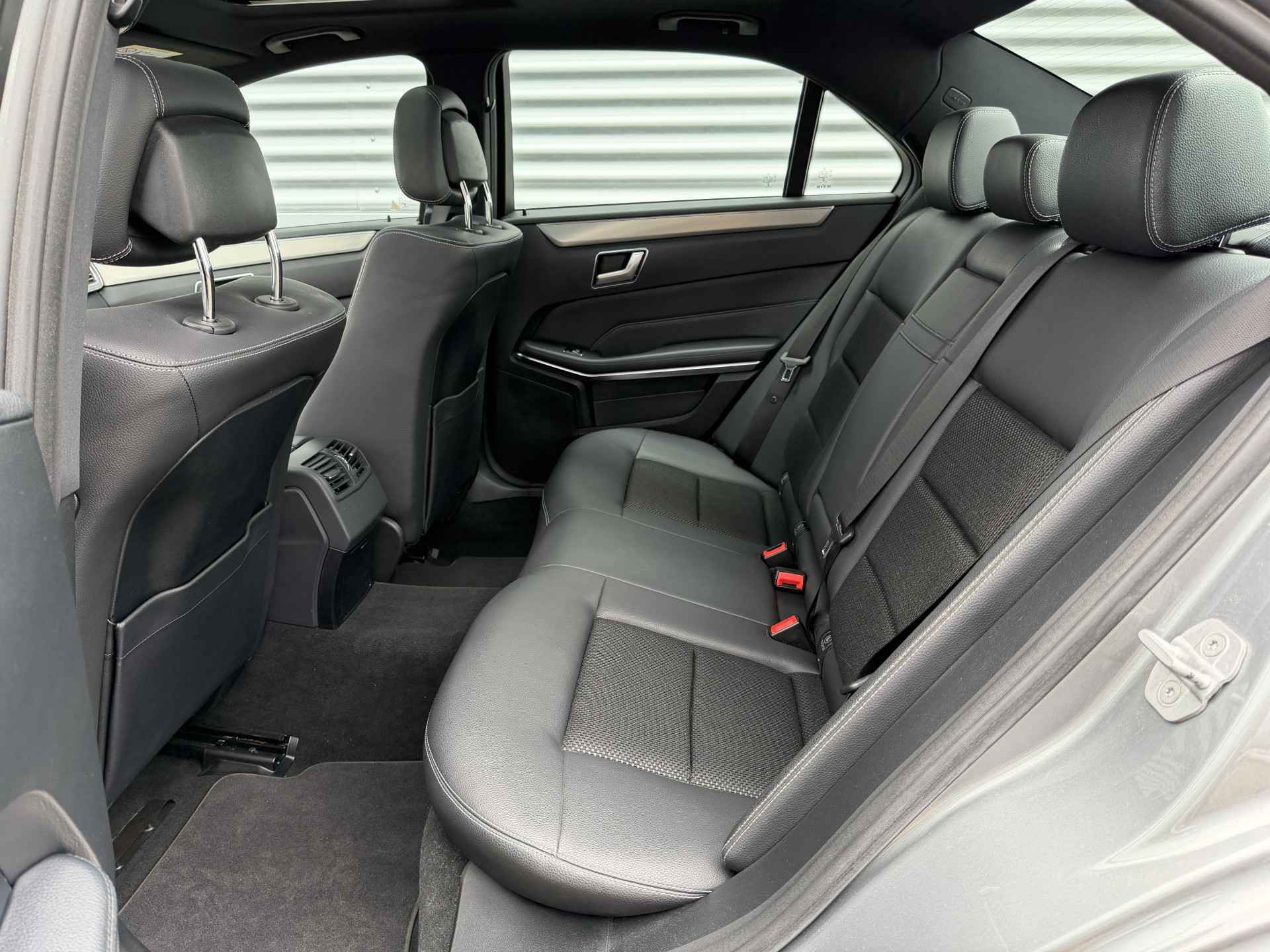 Foto van Mercedes-Benz E 200