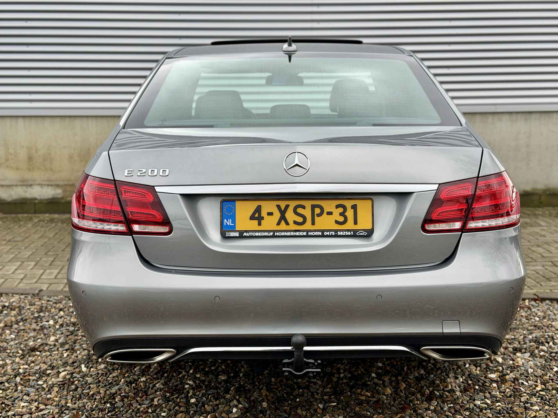 Foto van Mercedes-Benz E 200