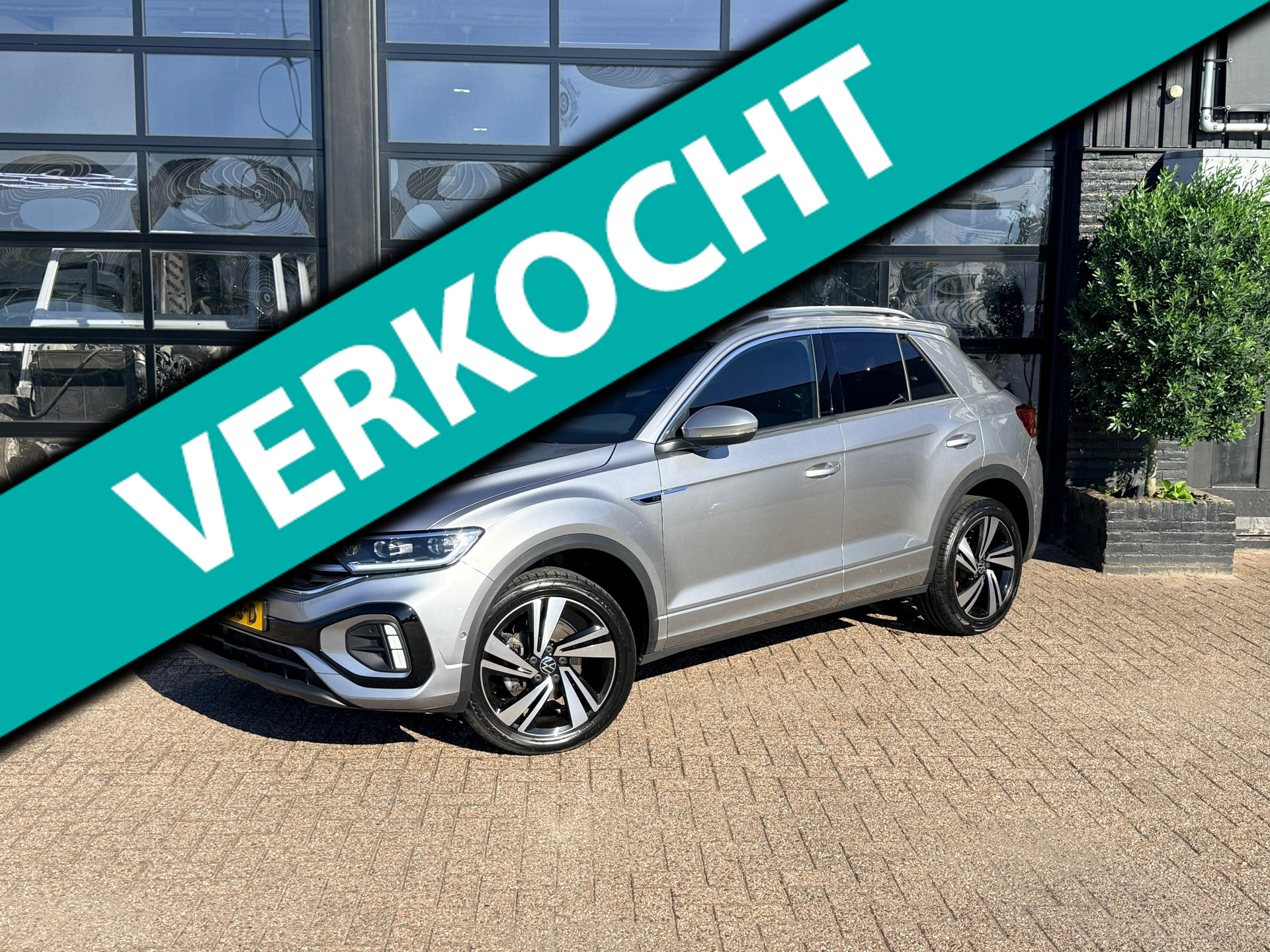 Volkswagen T-roc 1.5 TSI R-Line Business 2024 - voorkant