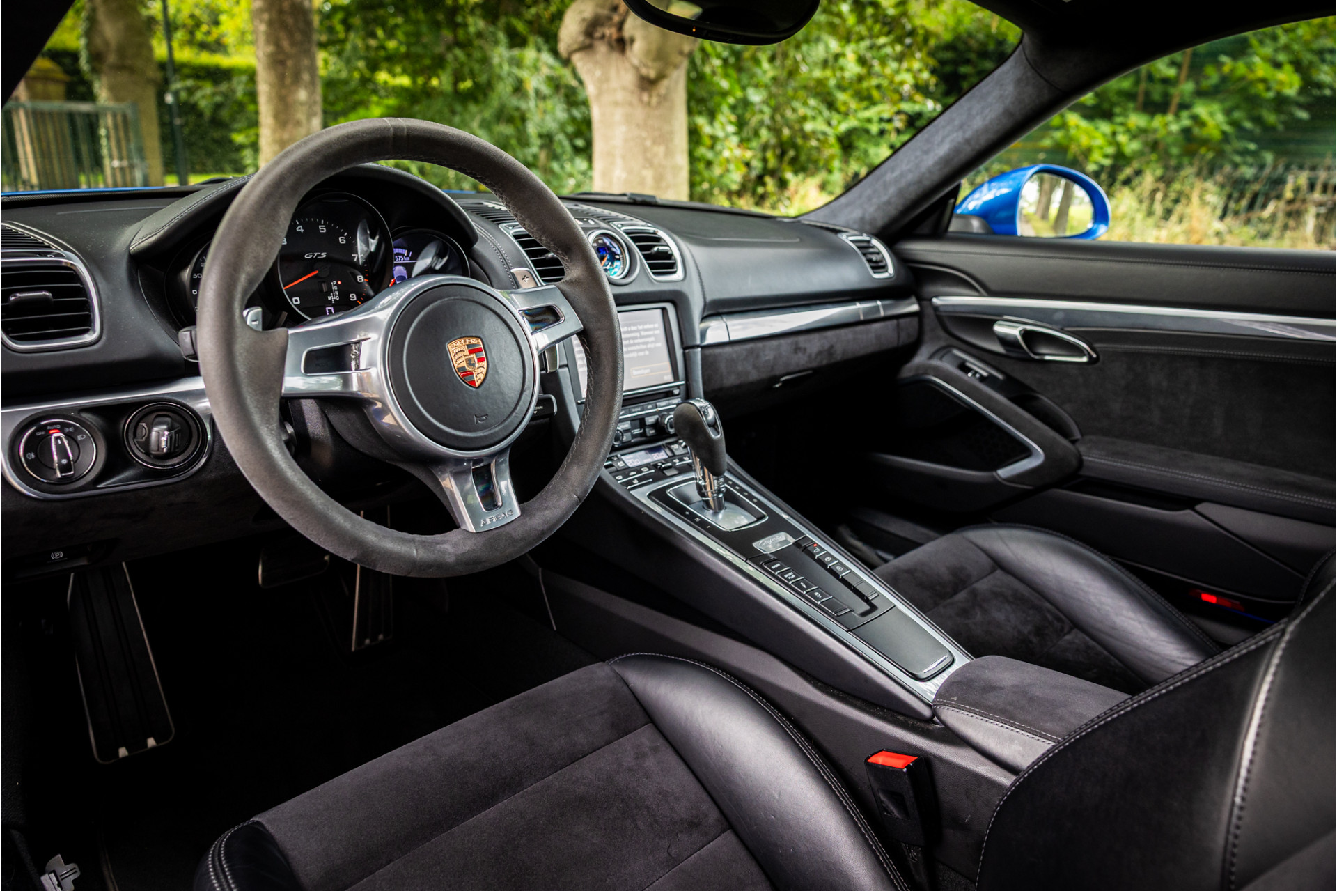Foto van Porsche Cayman GTS