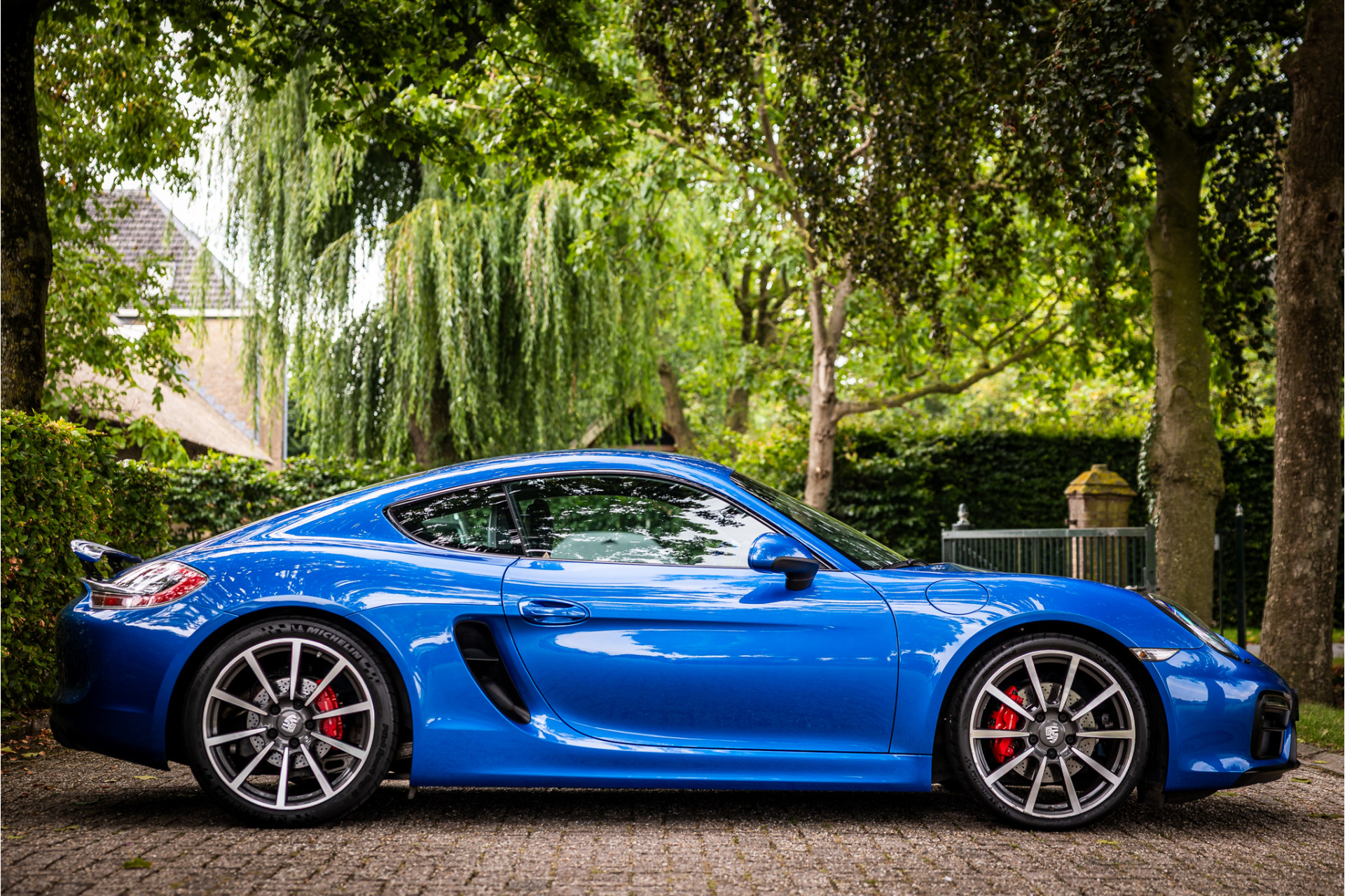 Foto van Porsche Cayman GTS