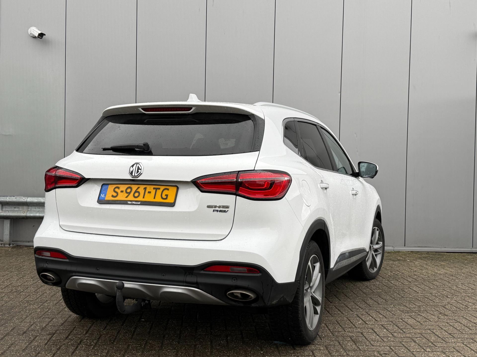 Foto van MG MG Ehs Plug-in Hybrid