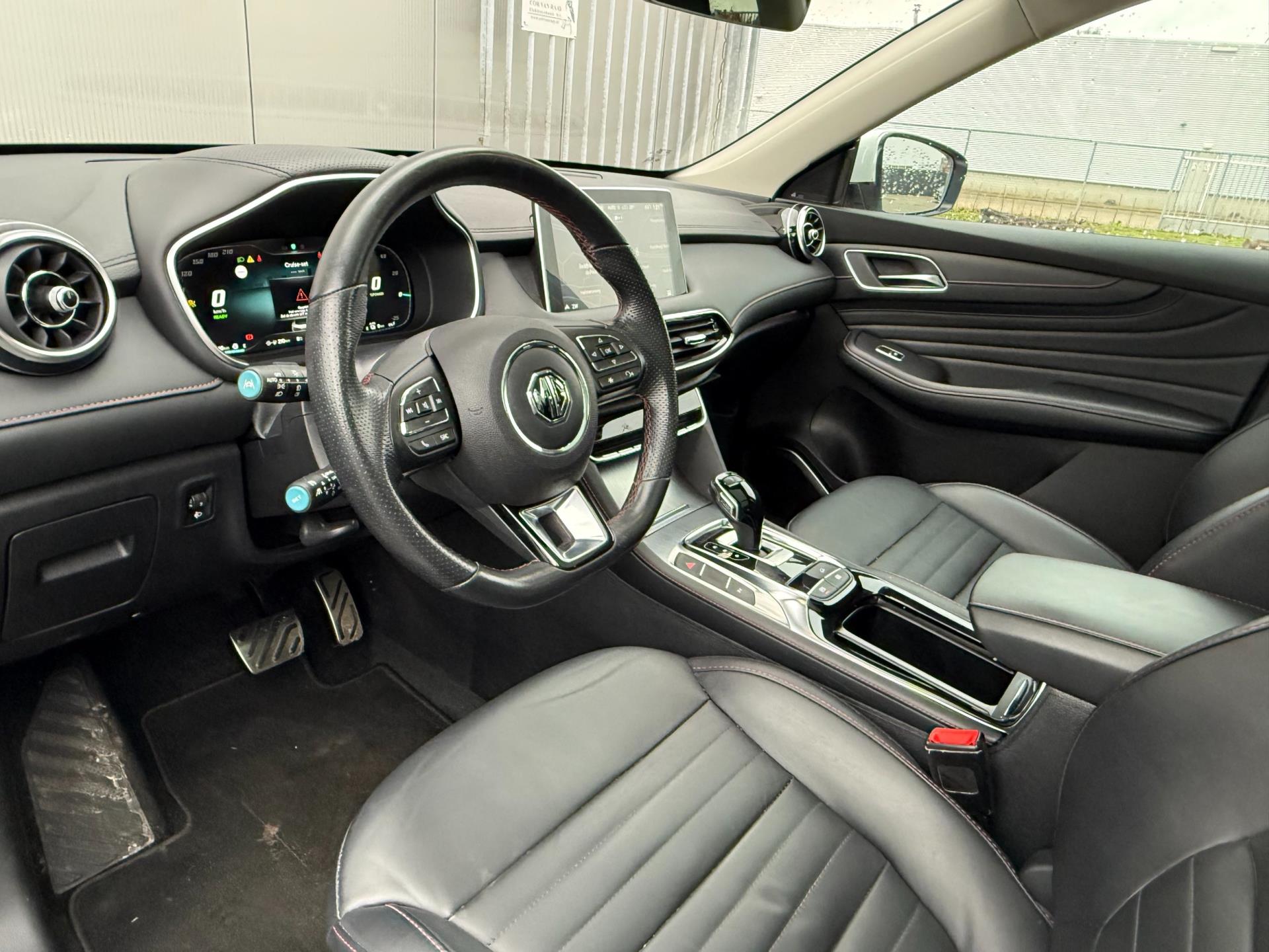 Foto van MG MG Ehs Plug-in Hybrid