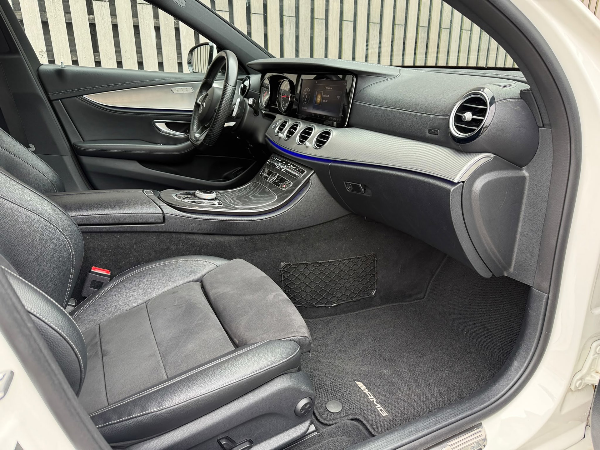 Foto van Mercedes-Benz E 220 D