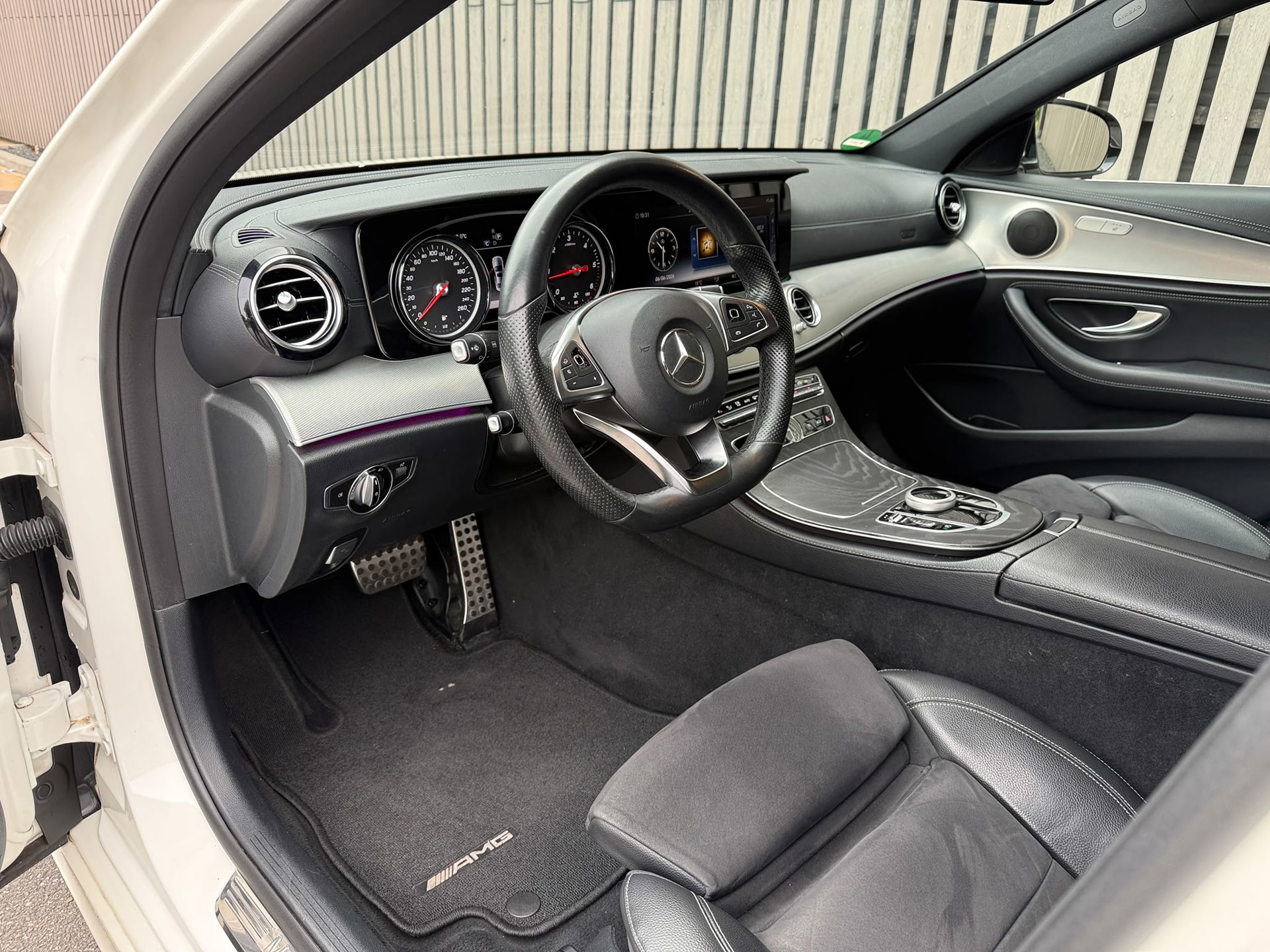 Foto van Mercedes-Benz E 220 D