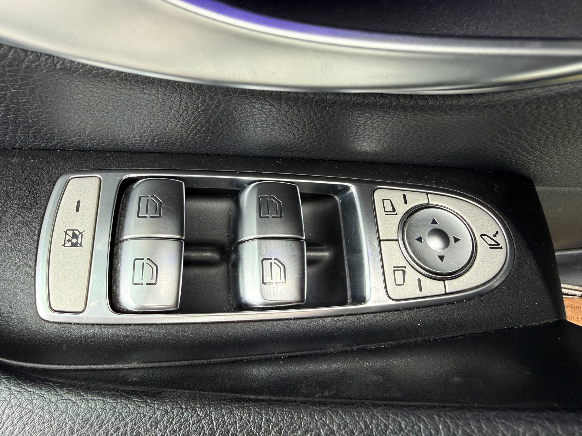 Foto van Mercedes-Benz E 220 D