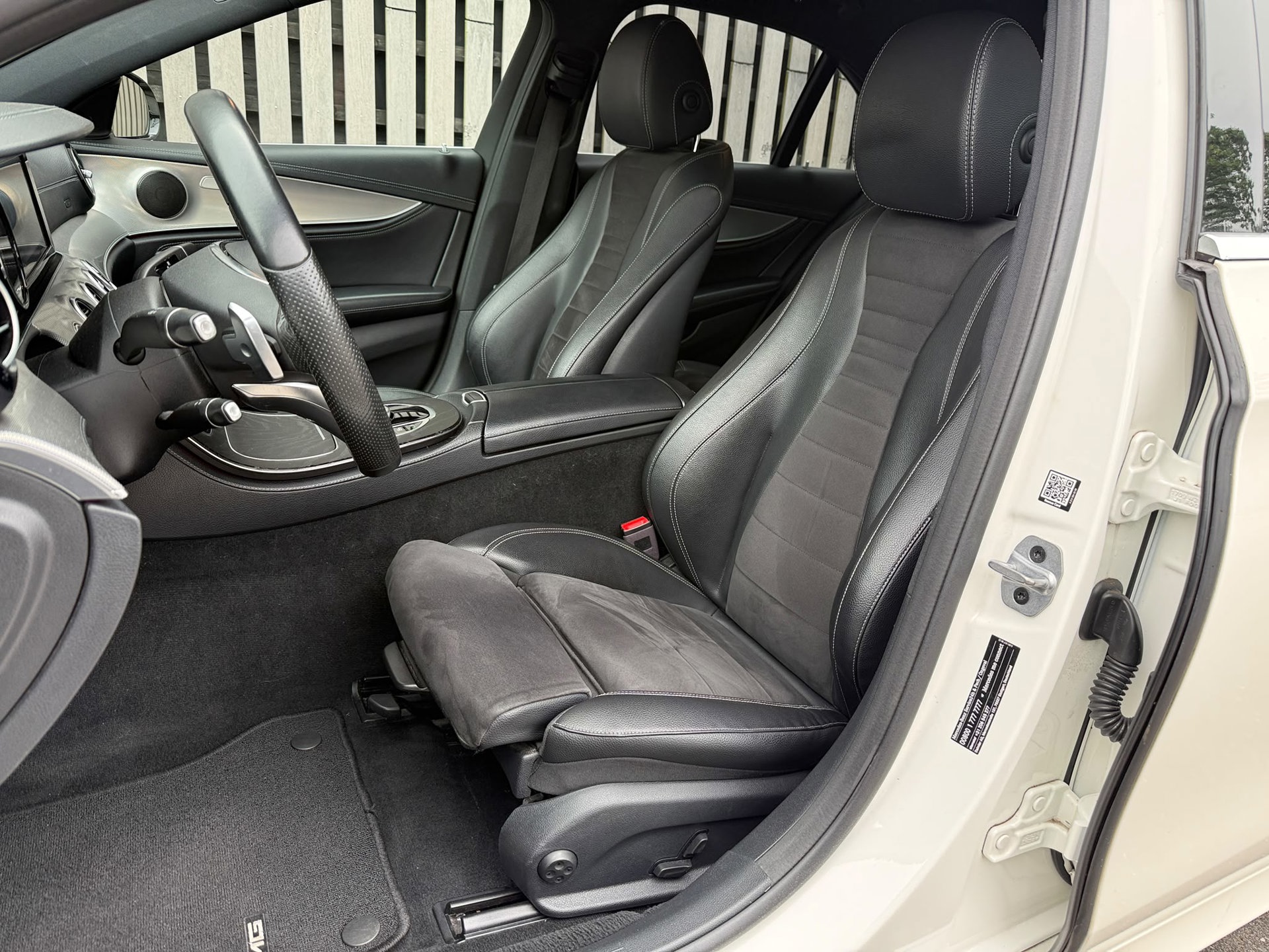 Foto van Mercedes-Benz E 220 D