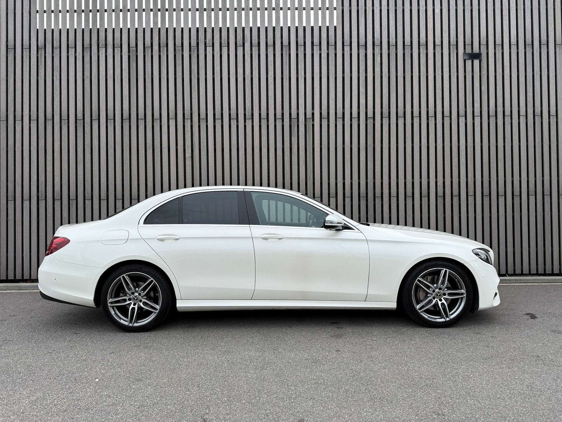 Foto van Mercedes-Benz E 220 D