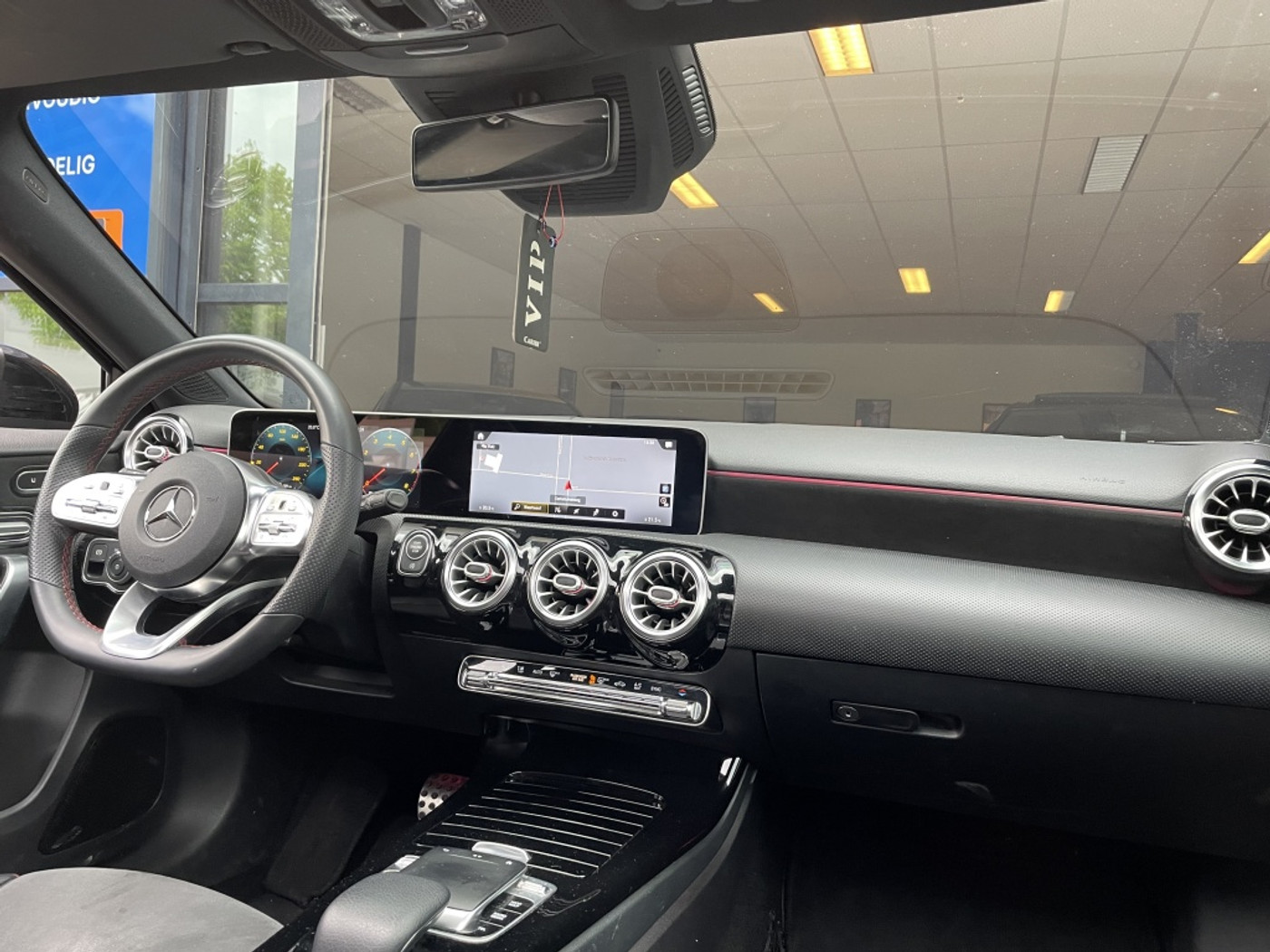 Foto van Mercedes-Benz A 220