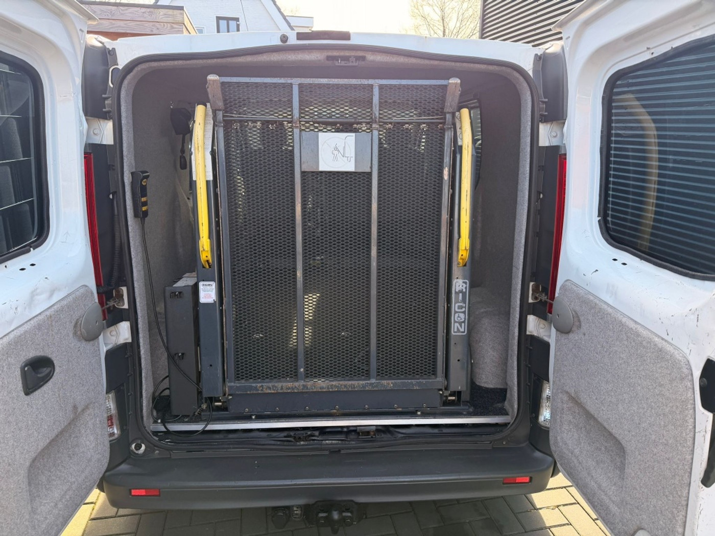Foto van Renault Trafic T27 L1/h1 2.0 Dci 66kw E4