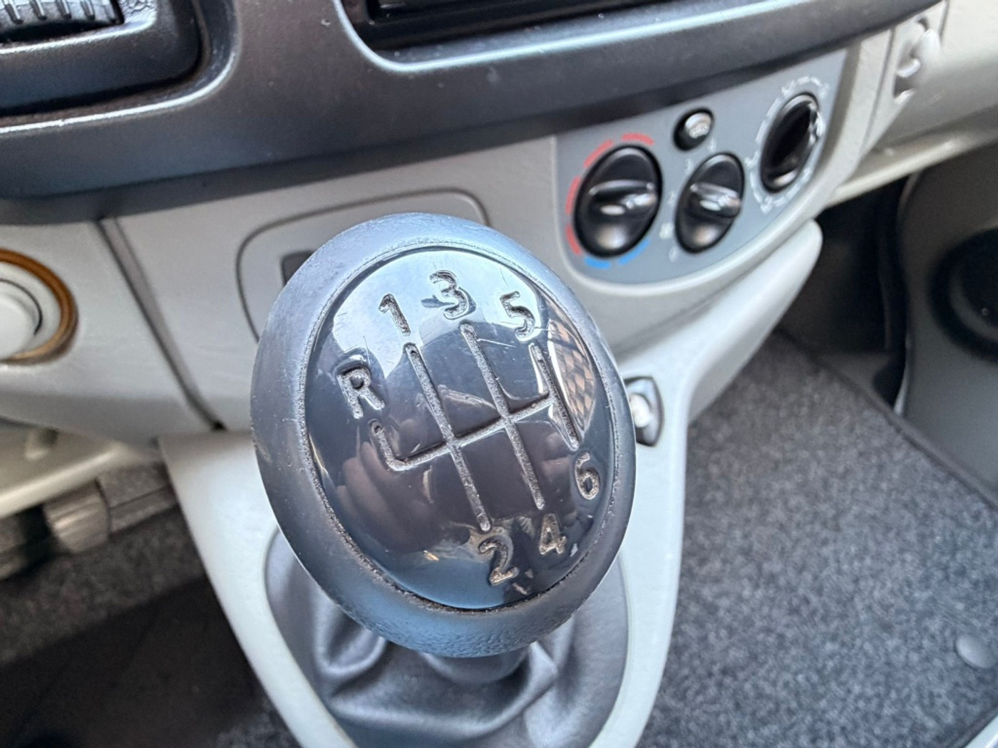 Foto van Renault Trafic T27 L1/h1 2.0 Dci 66kw E4