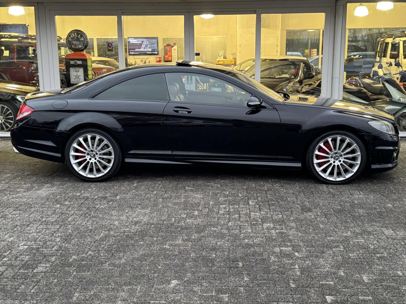 Foto van Mercedes-Benz CL 63 AMG