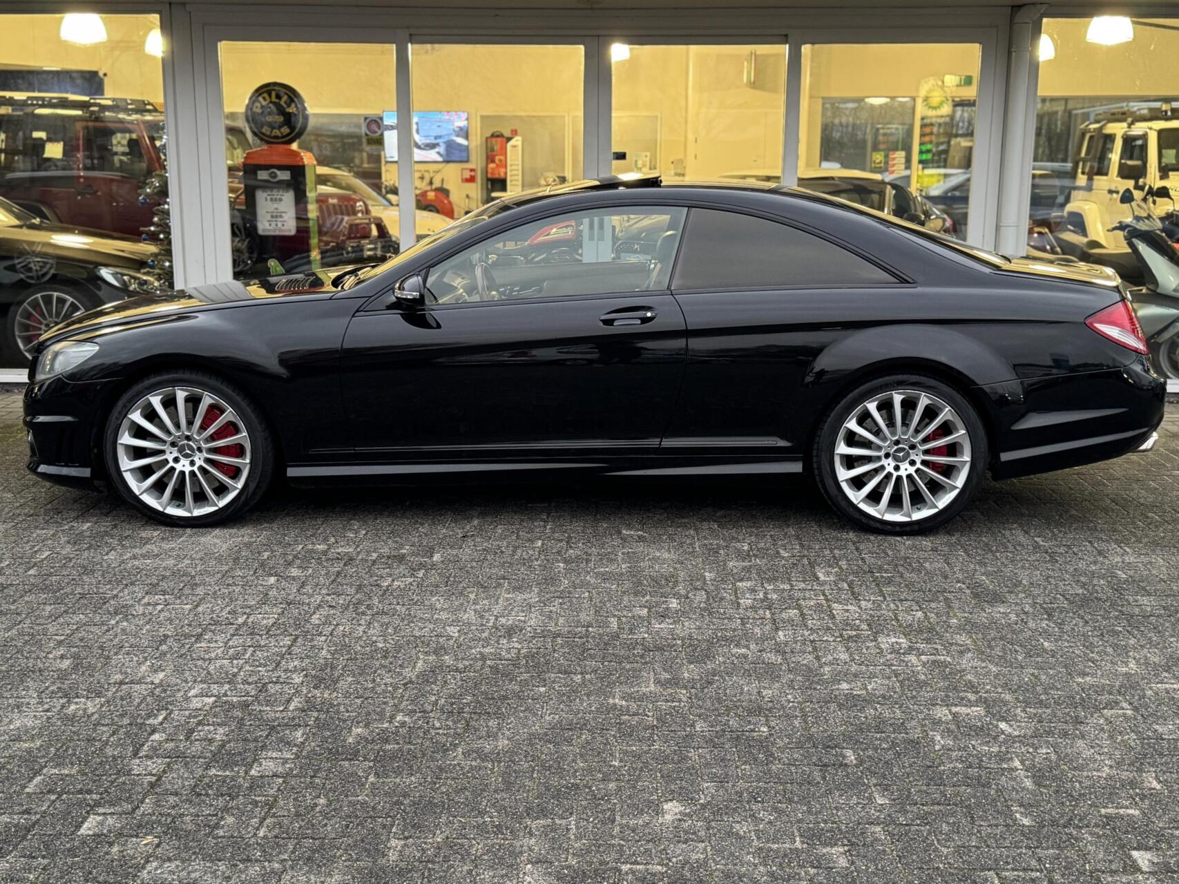 Foto van Mercedes-Benz CL 63 AMG