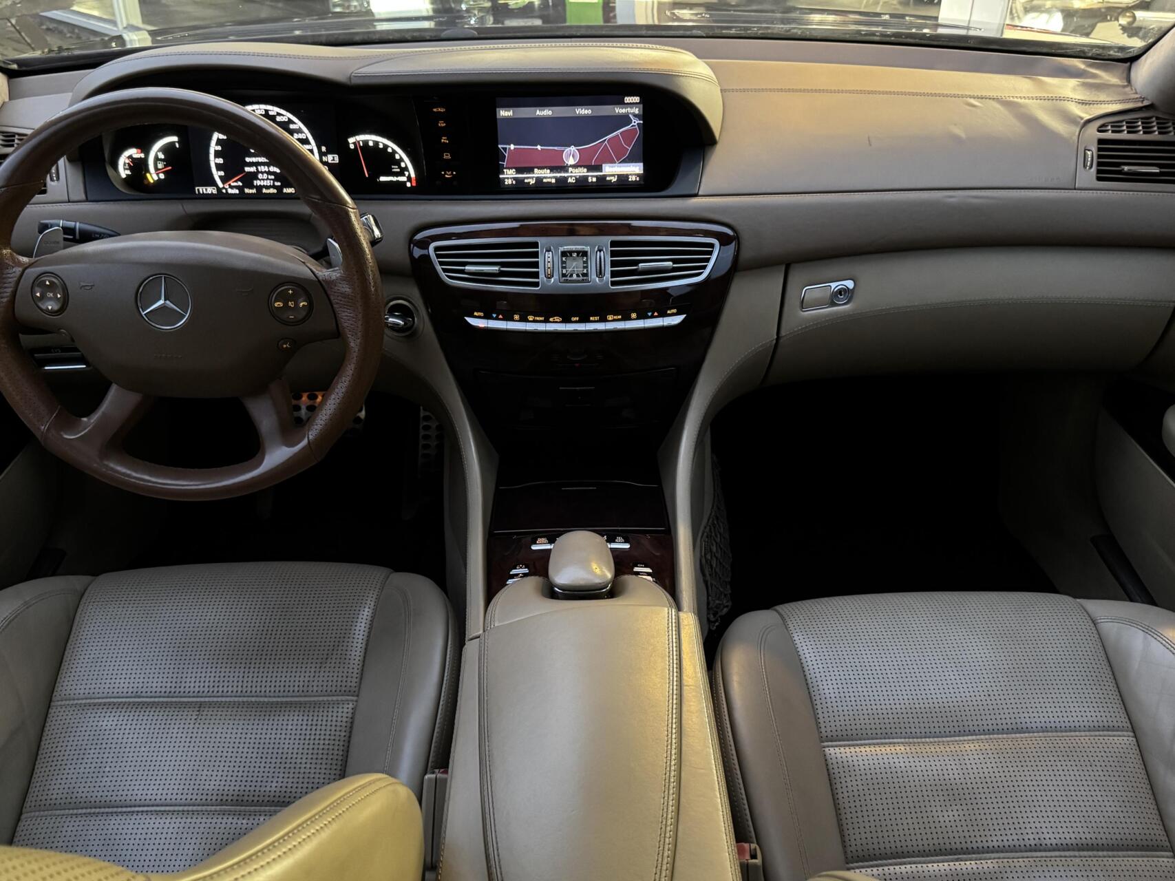 Foto van Mercedes-Benz CL 63 AMG