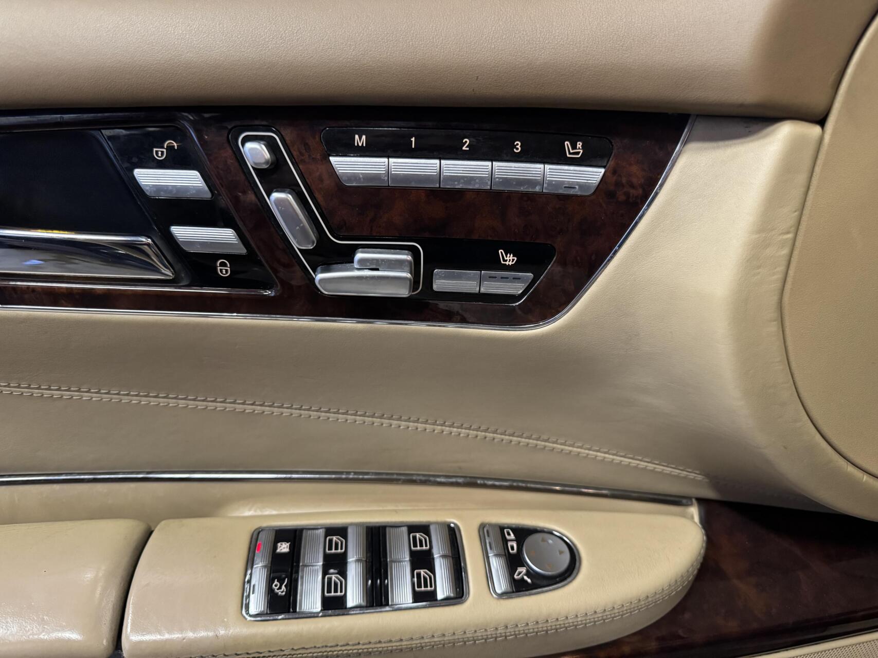 Foto van Mercedes-Benz CL 63 AMG