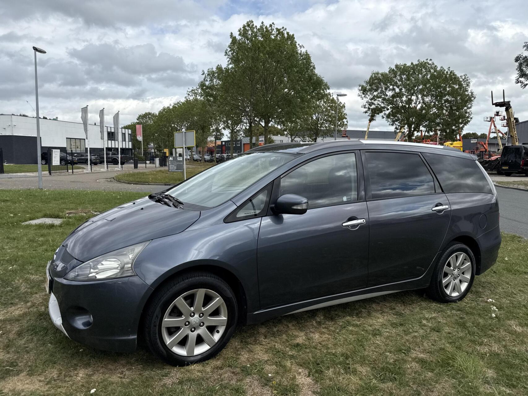 Foto van Mitsubishi Grandis