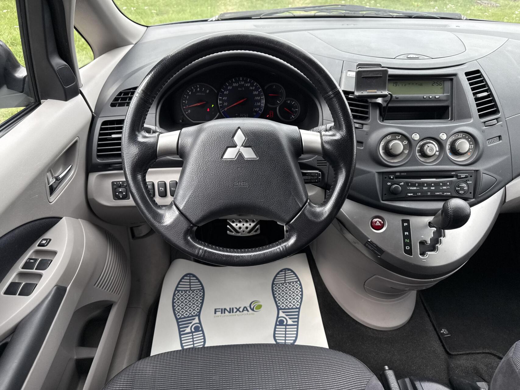 Foto van Mitsubishi Grandis