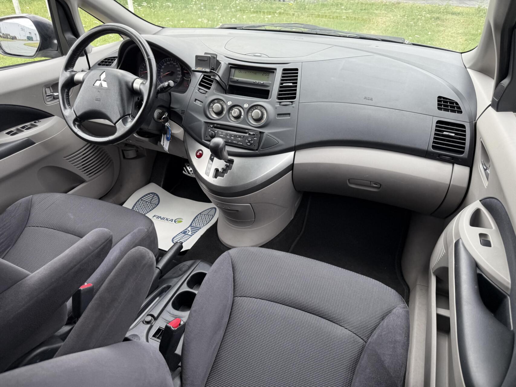 Foto van Mitsubishi Grandis