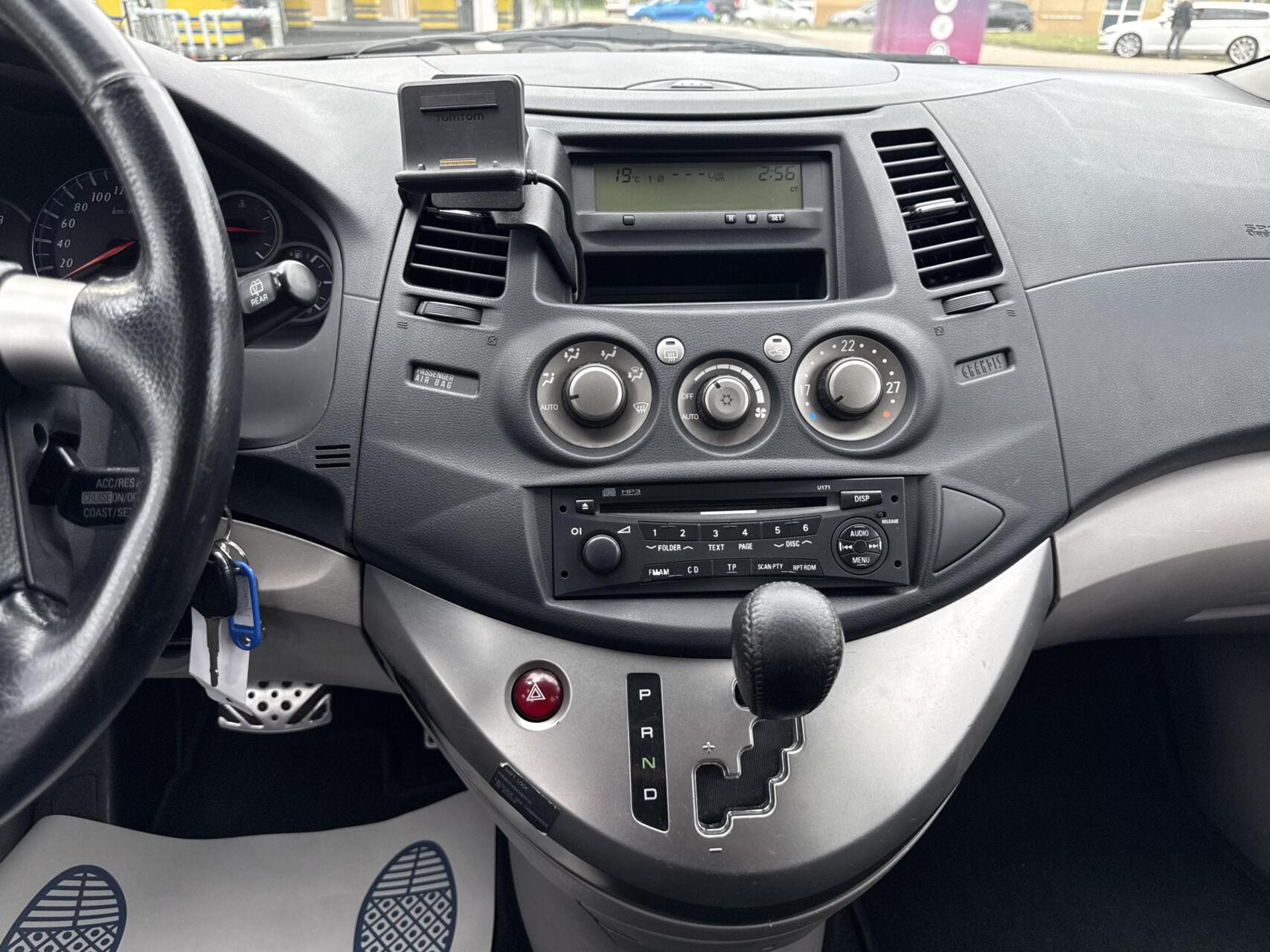 Foto van Mitsubishi Grandis