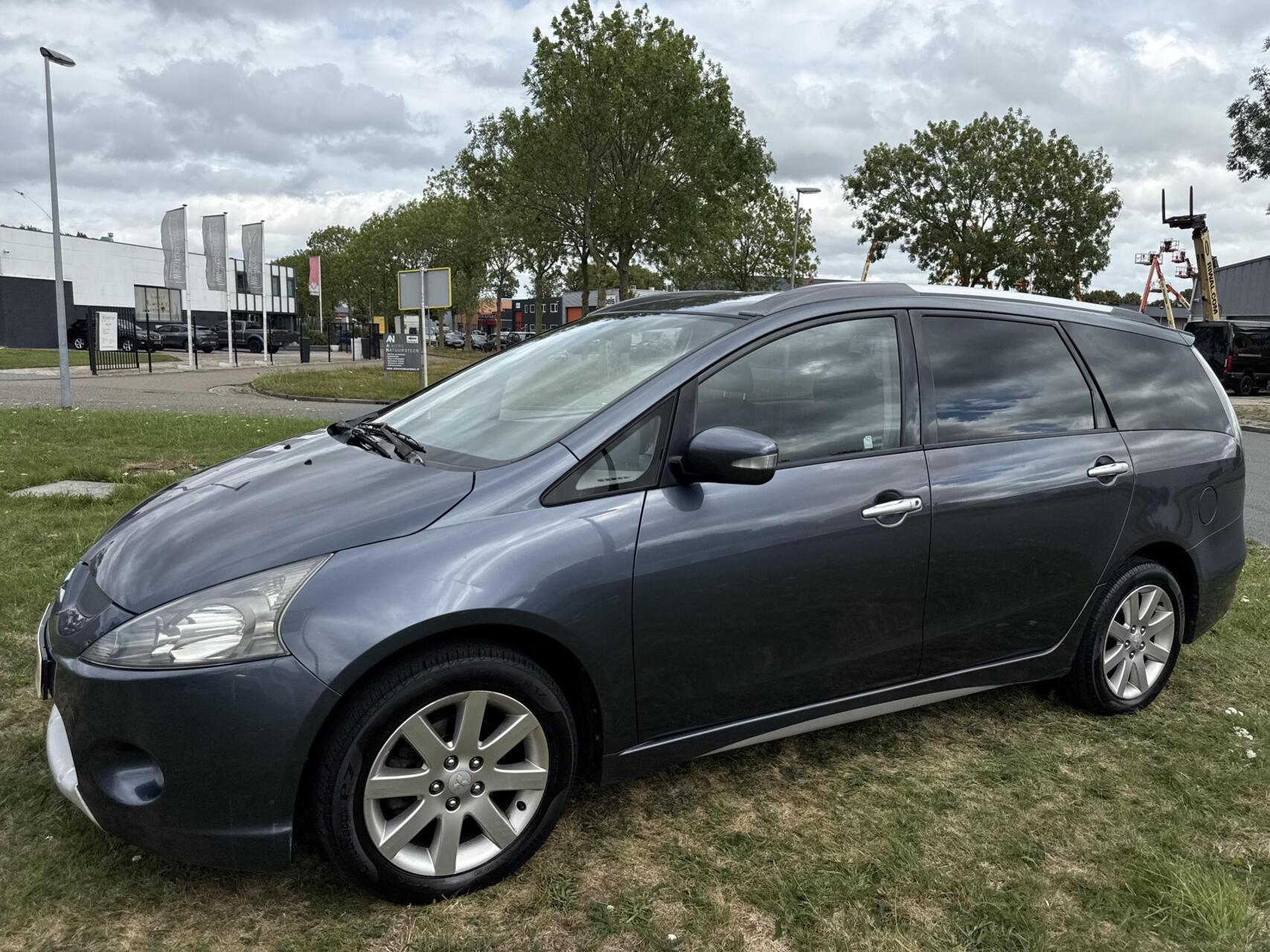 Foto van Mitsubishi Grandis