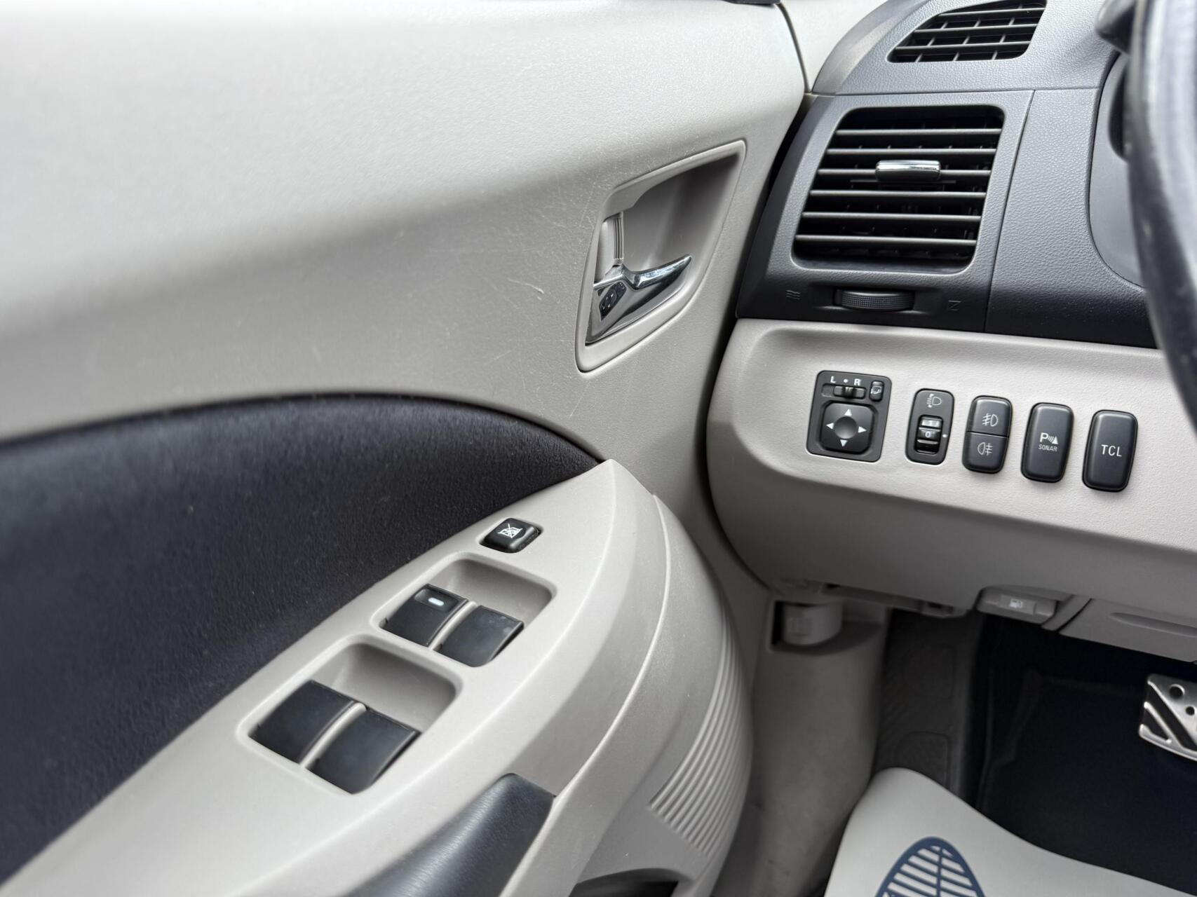 Foto van Mitsubishi Grandis