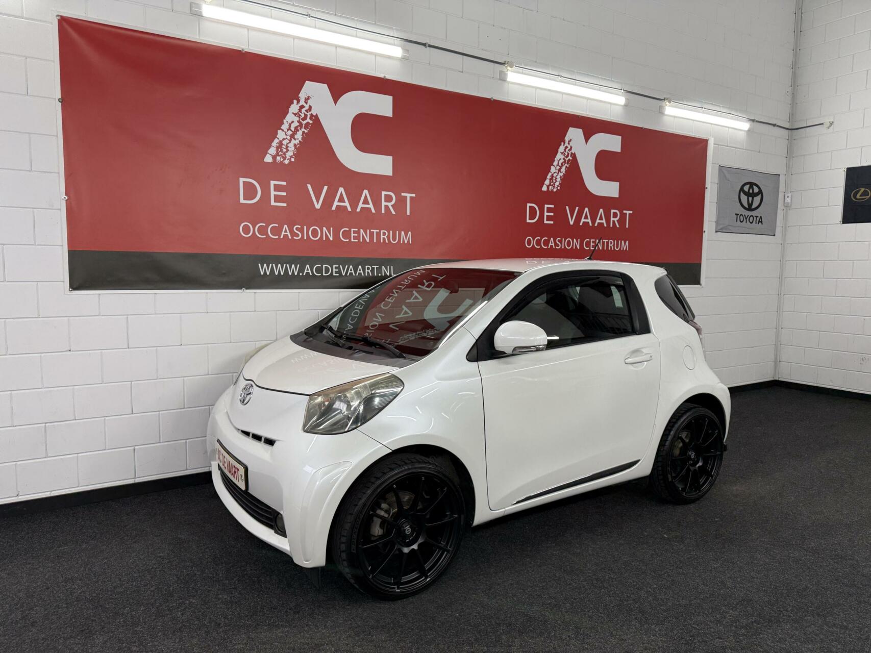 Toyota Iq 1.0 VVTi Aspiration - VERKOCHT! 2009 - voorkant