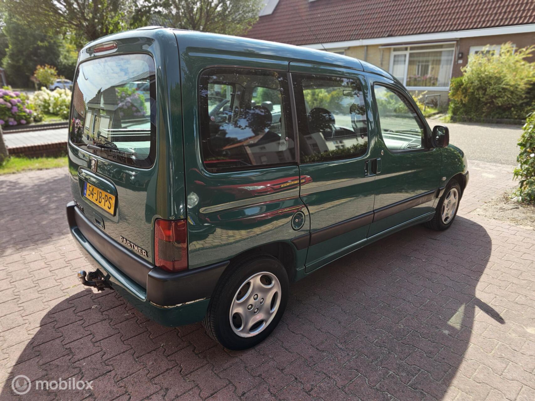 Foto van Peugeot Partner