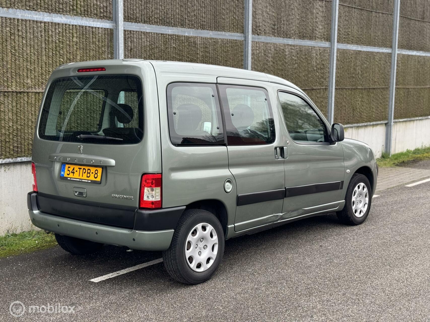 Foto van Peugeot Partner MPV
