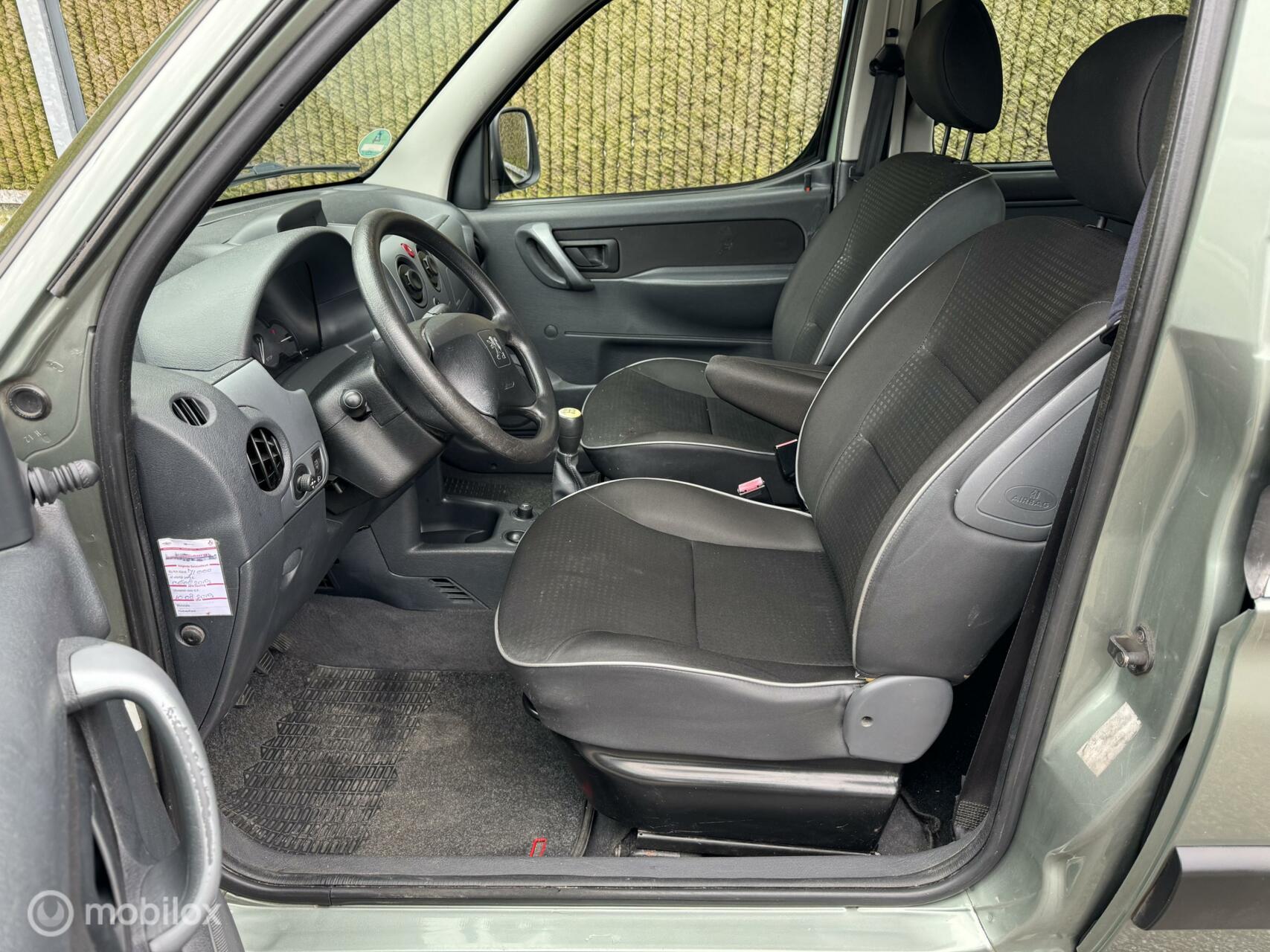 Foto van Peugeot Partner MPV