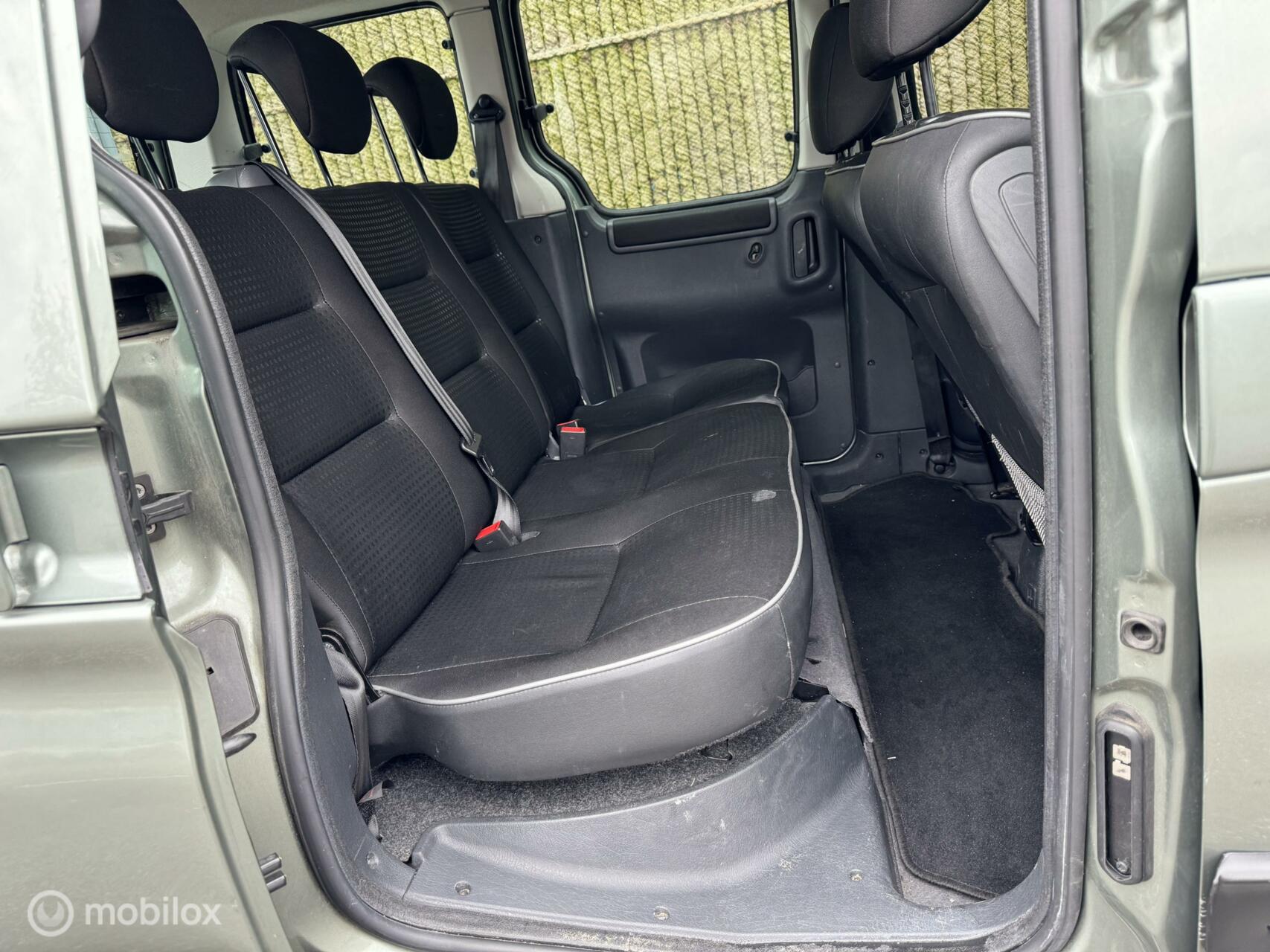 Foto van Peugeot Partner MPV