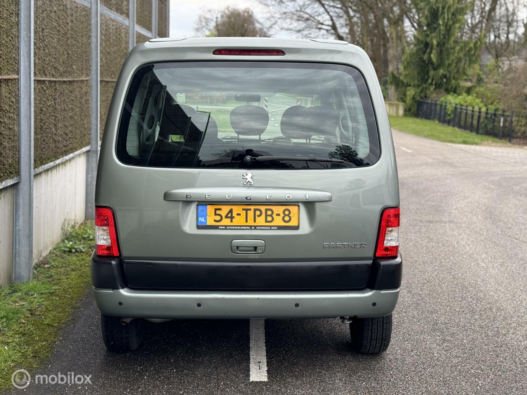 Foto van Peugeot Partner MPV