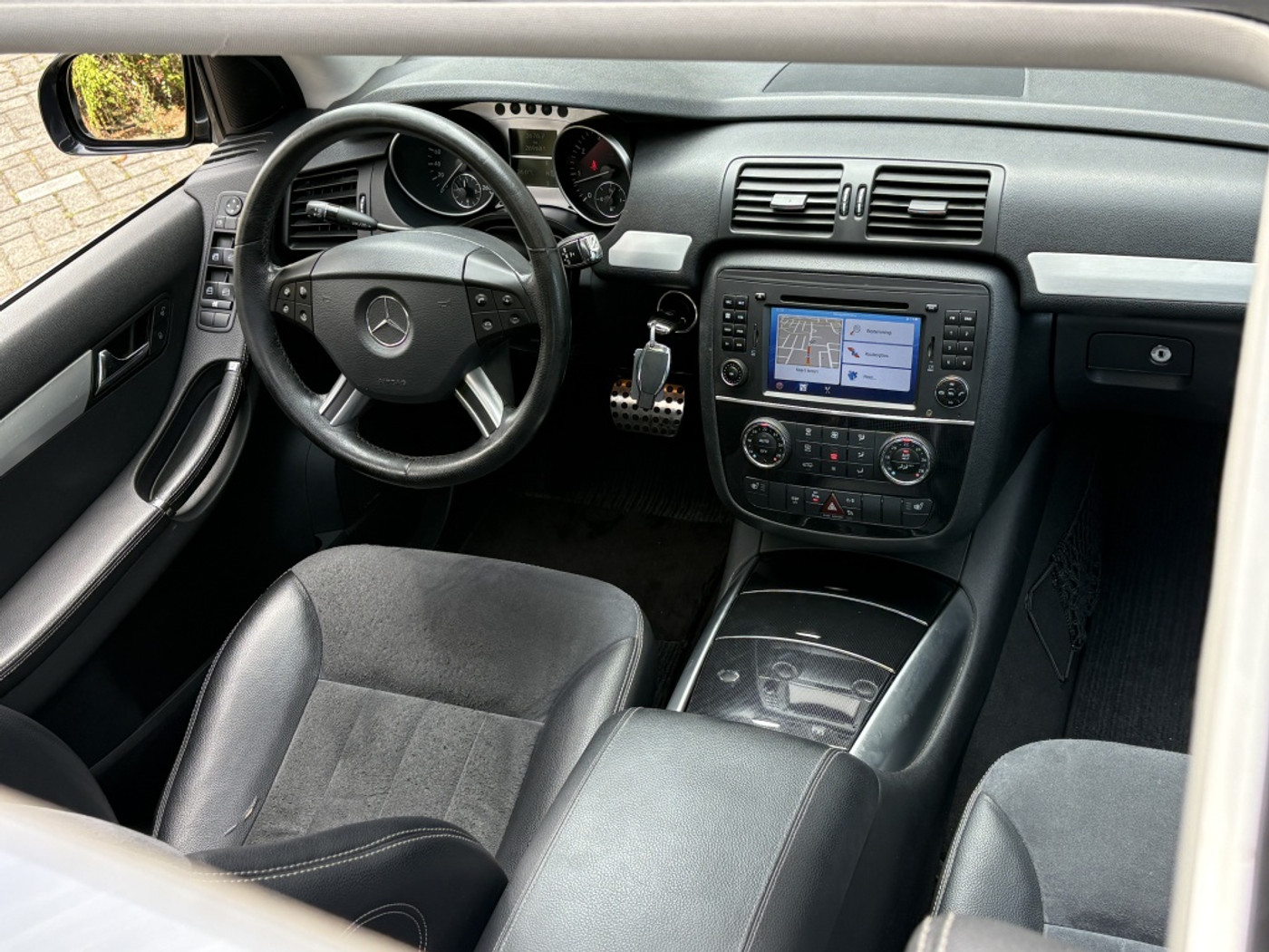 Foto van Mercedes-Benz R 350 4Matic