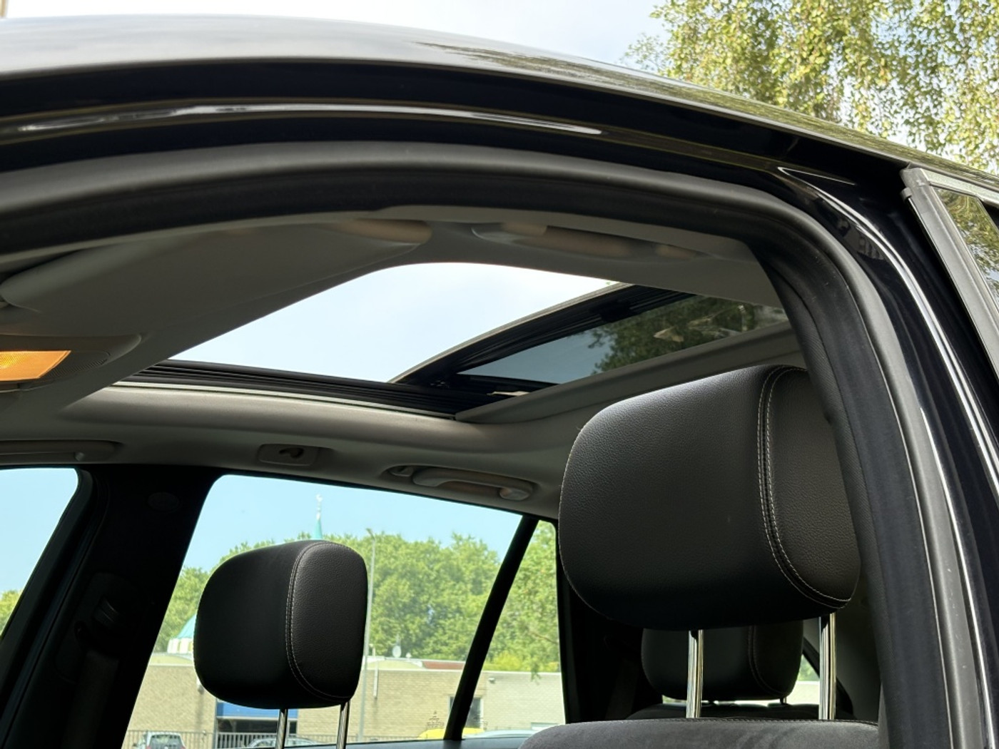 Foto van Mercedes-Benz R 350 4Matic