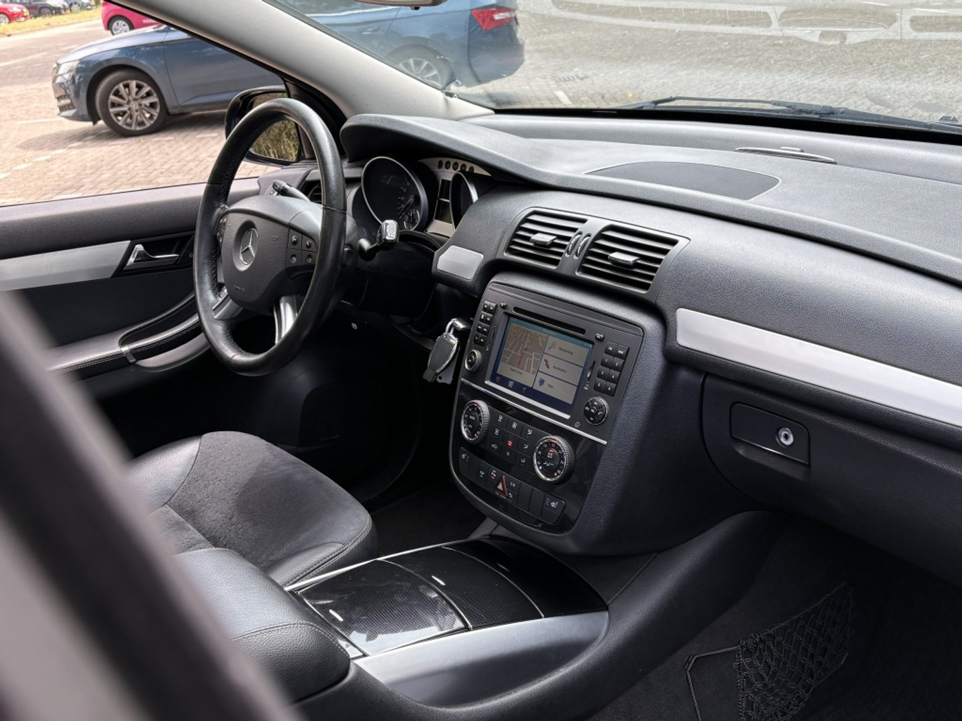 Foto van Mercedes-Benz R 350 4Matic