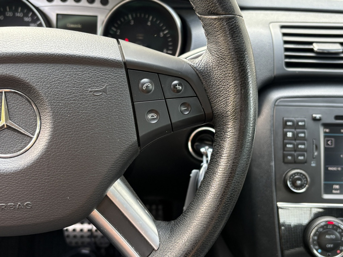 Foto van Mercedes-Benz R 350 4Matic
