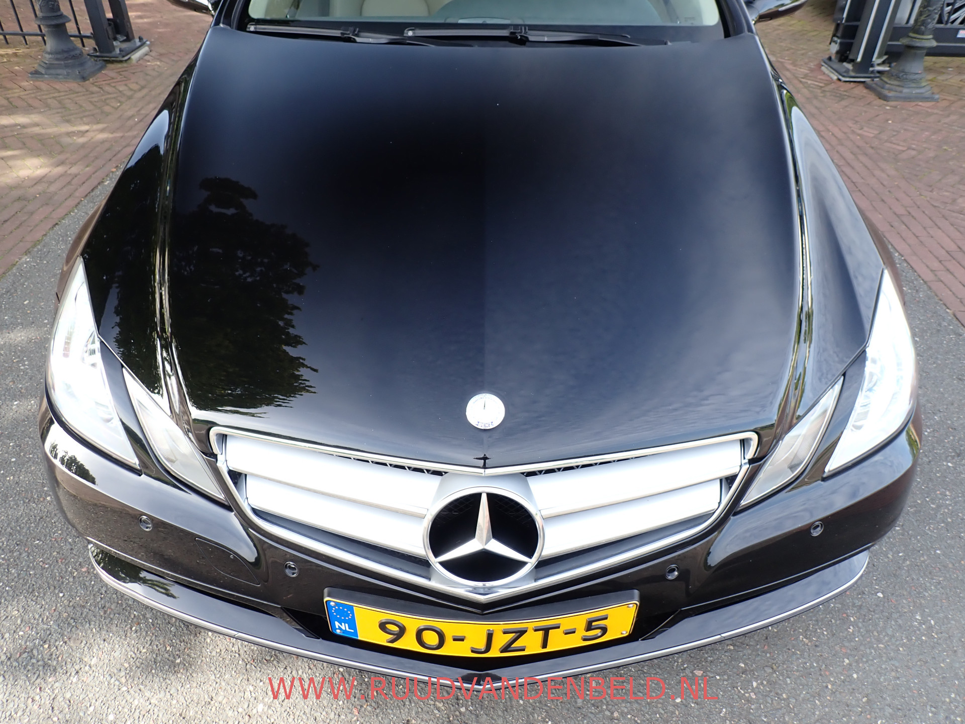 Foto van Mercedes-Benz E 250 Cgi
