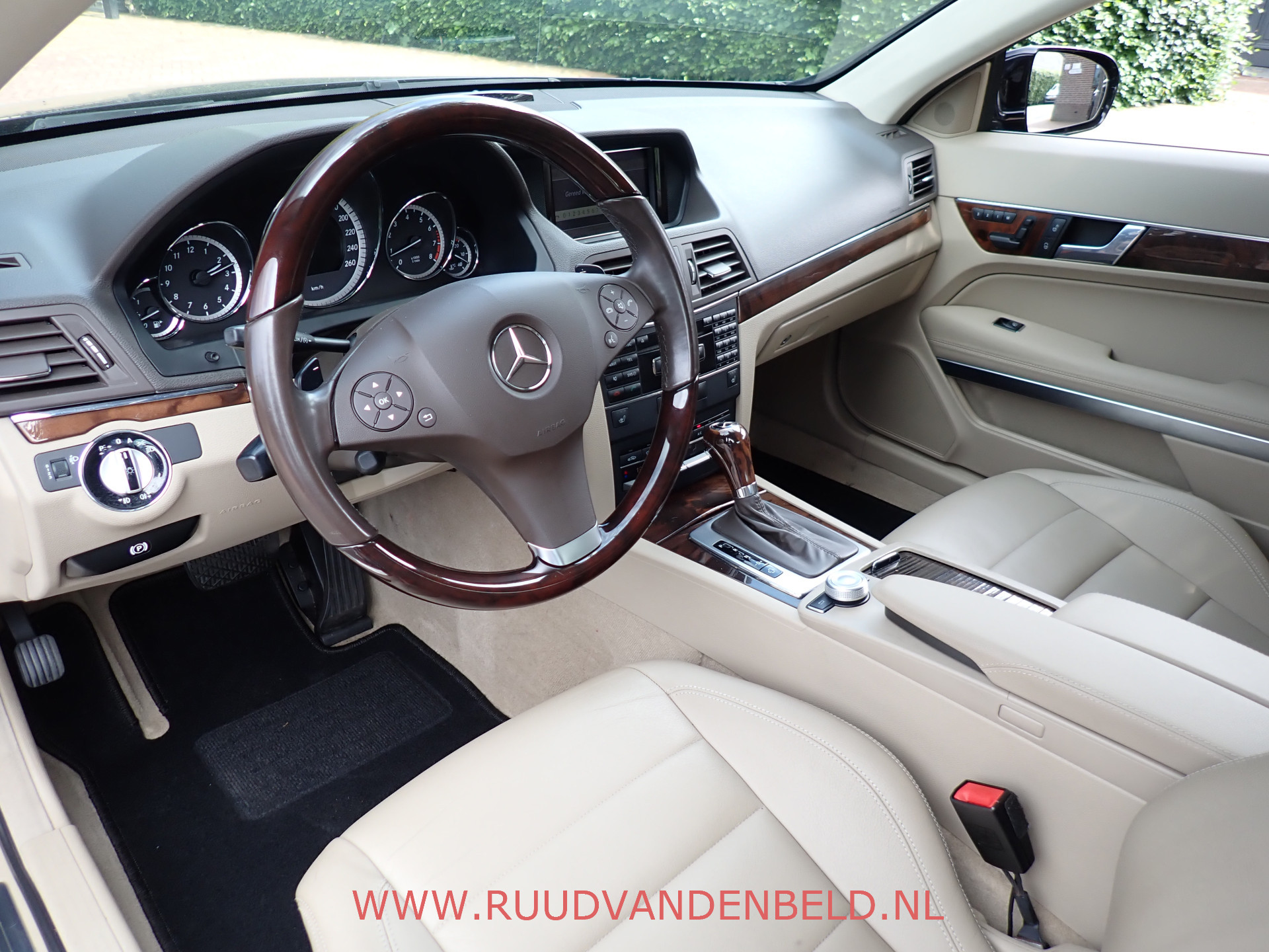 Foto van Mercedes-Benz E 250 Cgi