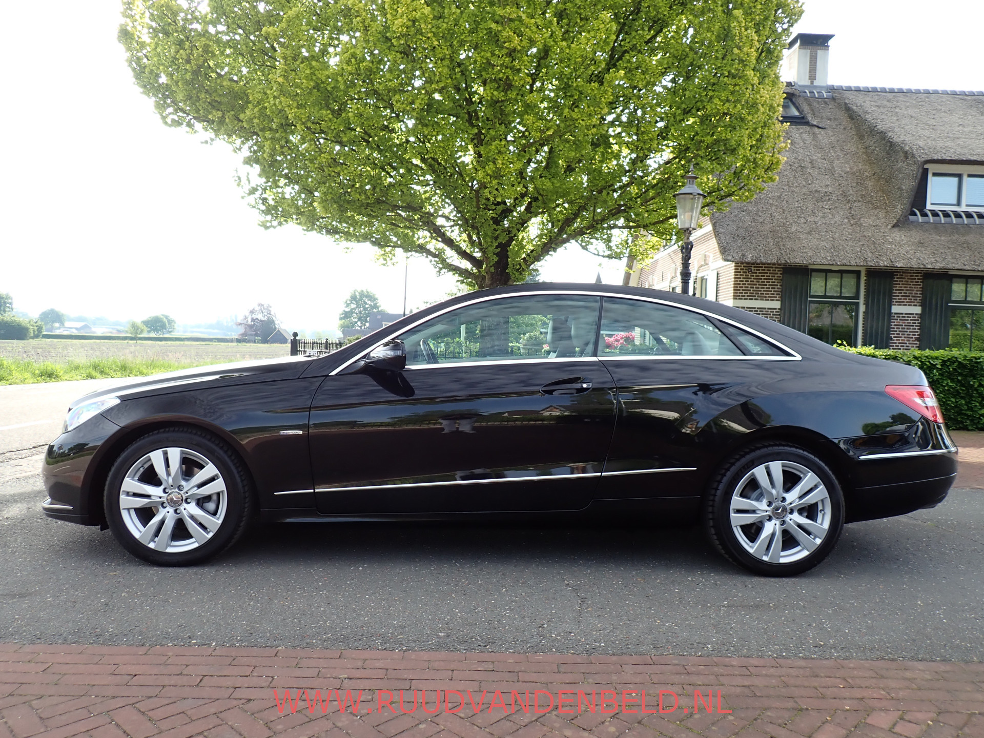 Foto van Mercedes-Benz E 250 Cgi