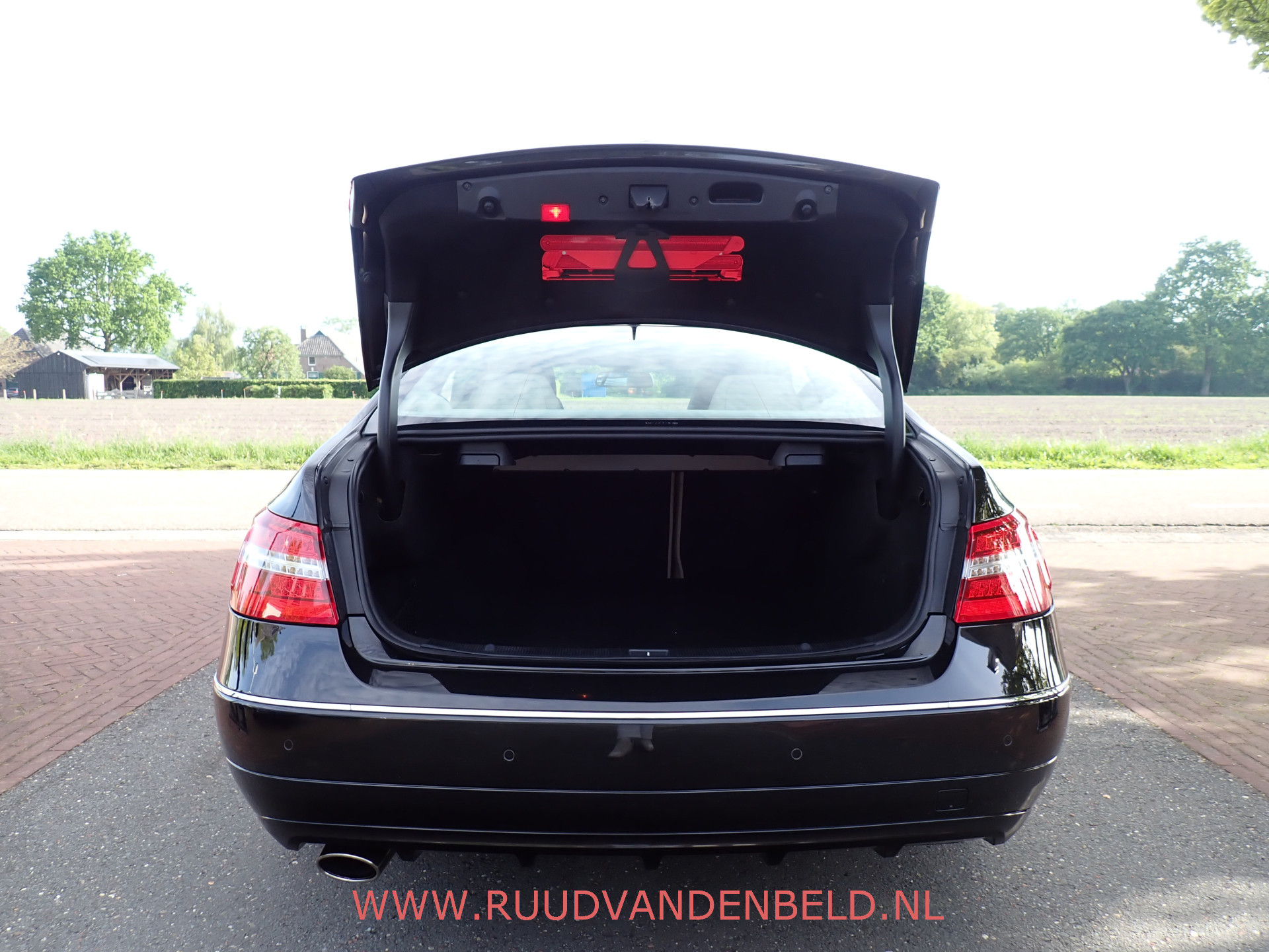 Foto van Mercedes-Benz E 250 Cgi