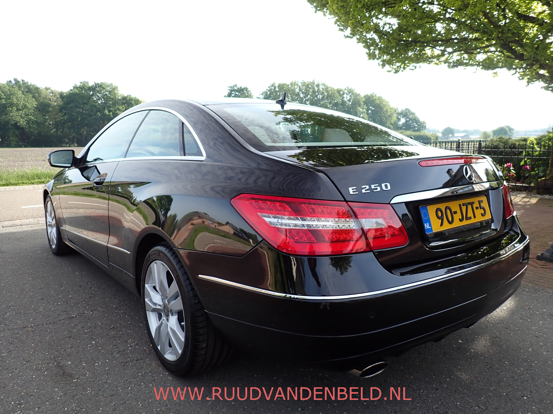 Foto van Mercedes-Benz E 250 Cgi